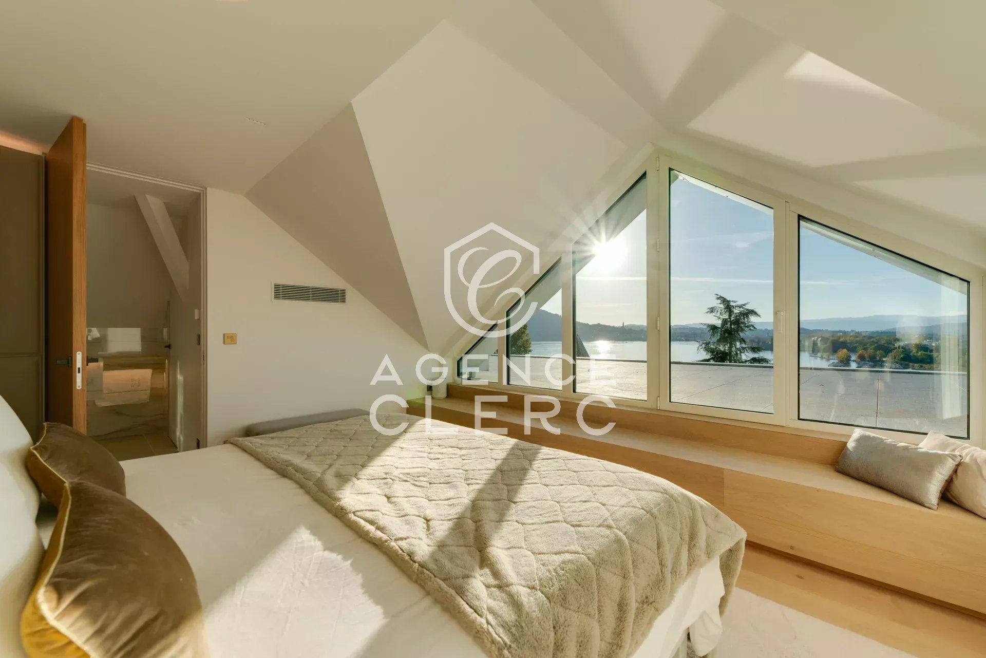 Sale House Annecy-le-Vieux