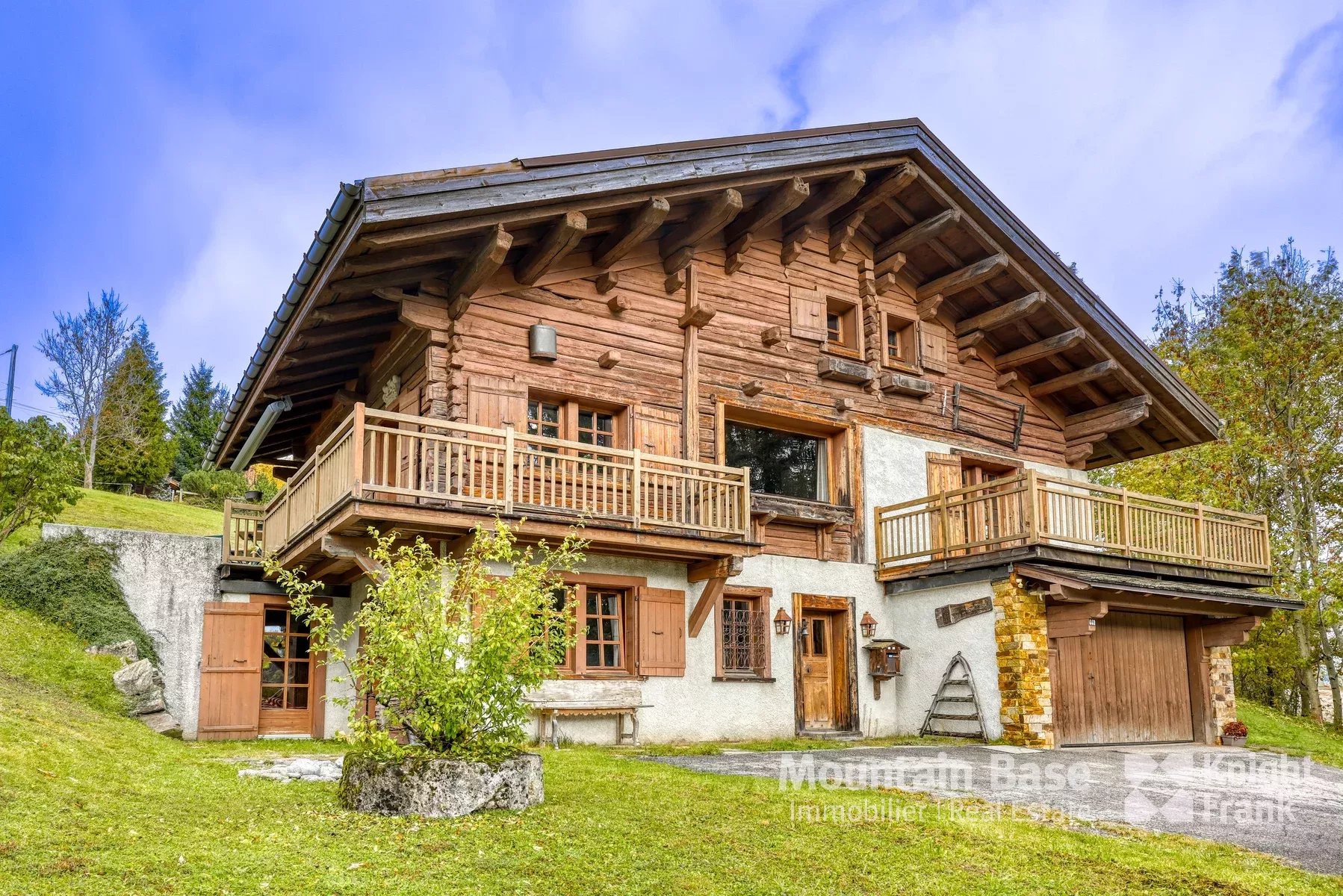 Photo of A beautiful, traditional 4-bedroom family chalet in Jaillet, Megève