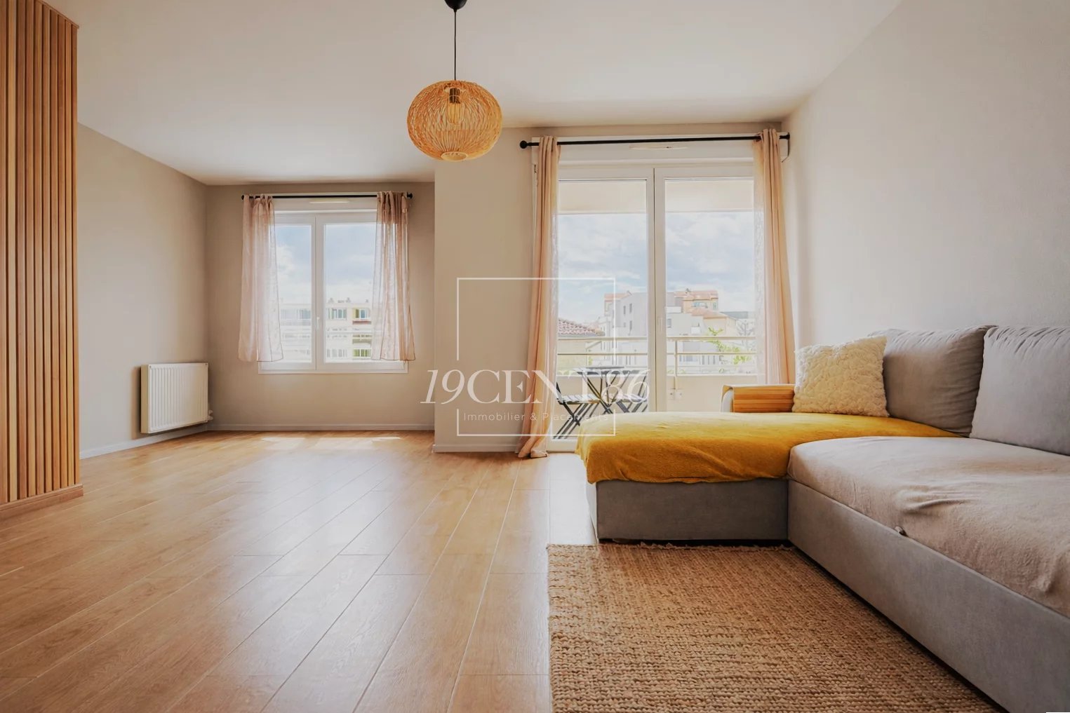 Agence immobilière de 