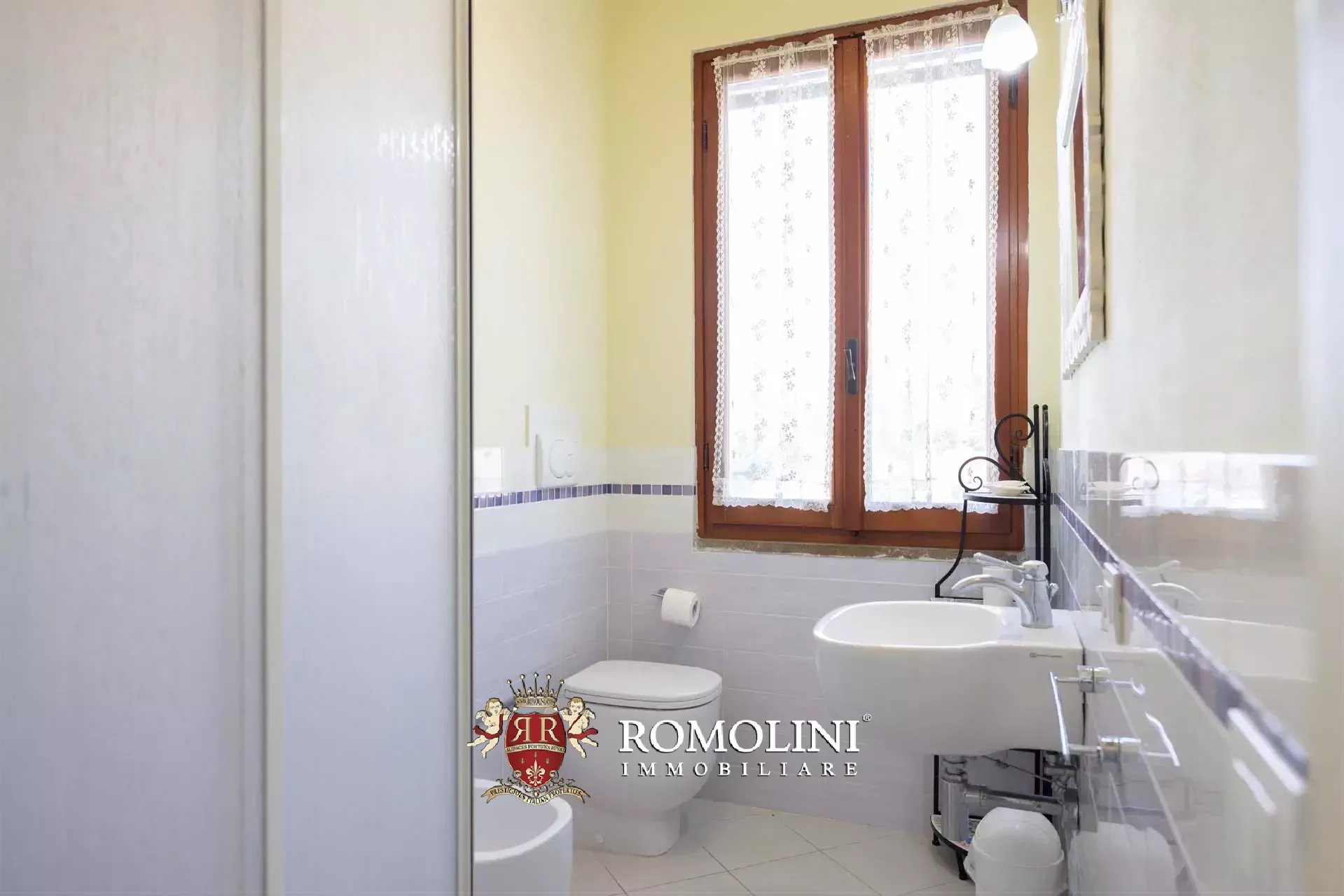 19 Bedroom Villa/Townhouse's Image 40