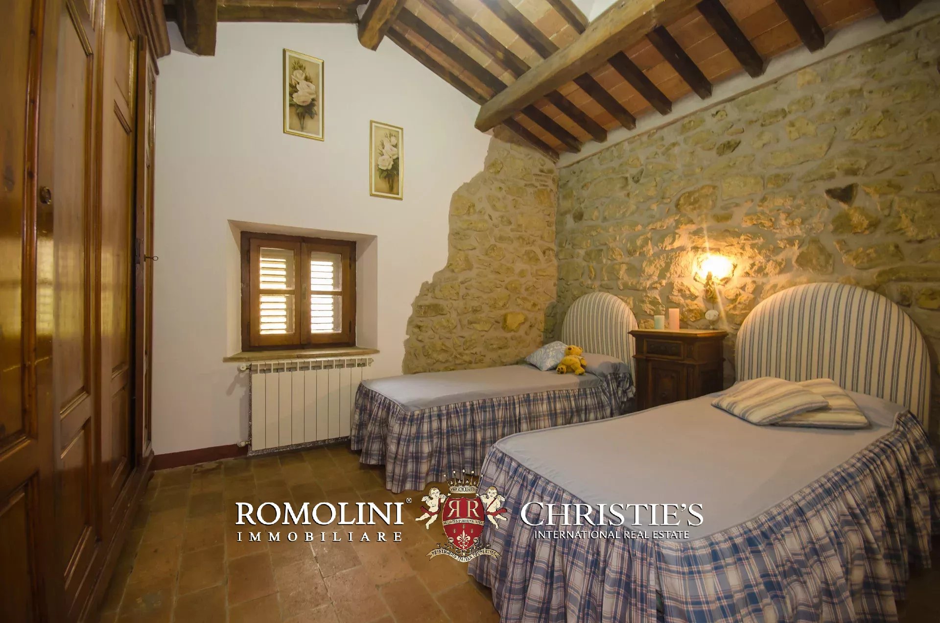 11 Bedroom Villa/Townhouse's Image 27