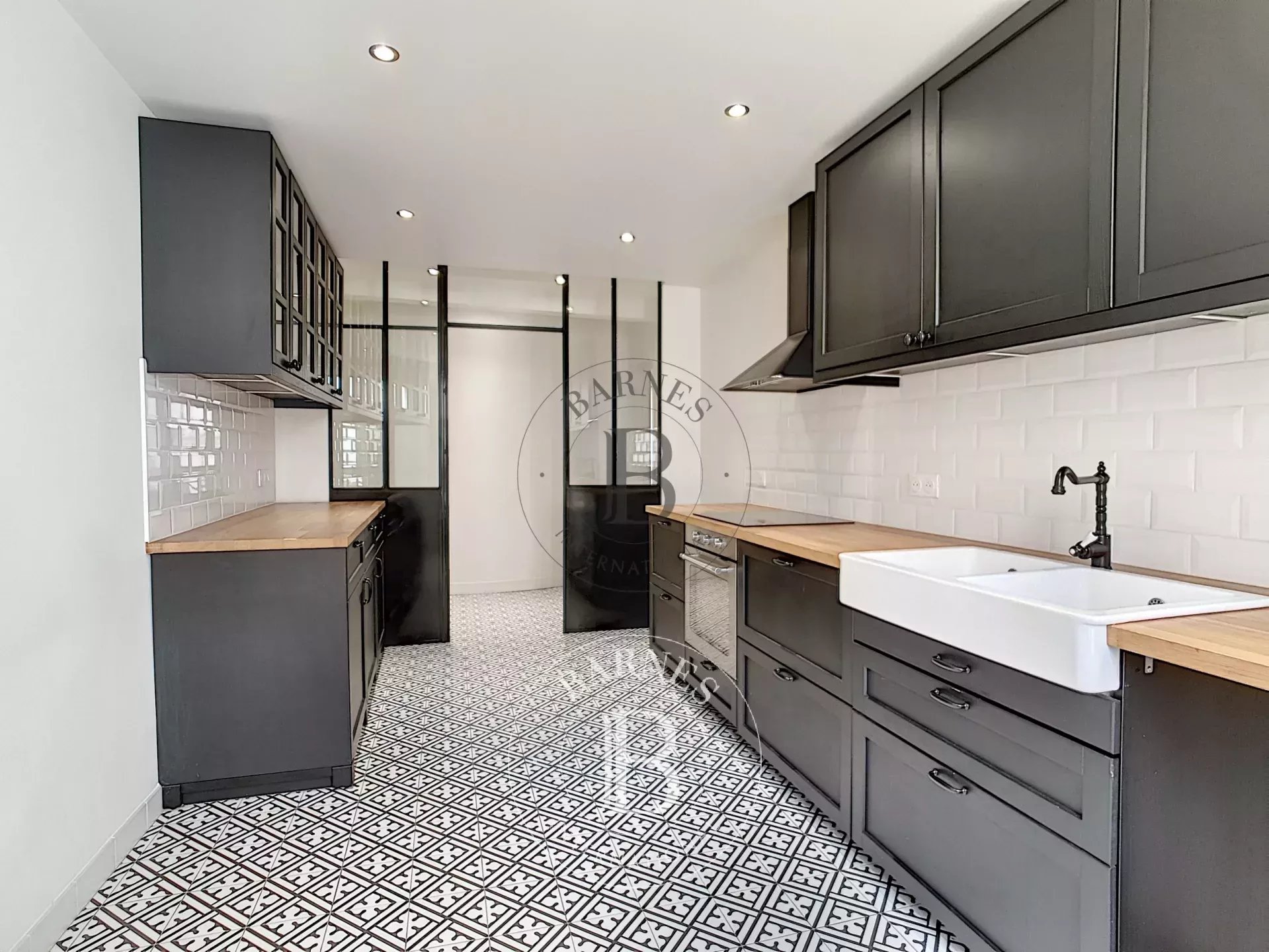 Daire Paris 8ème - picture 4