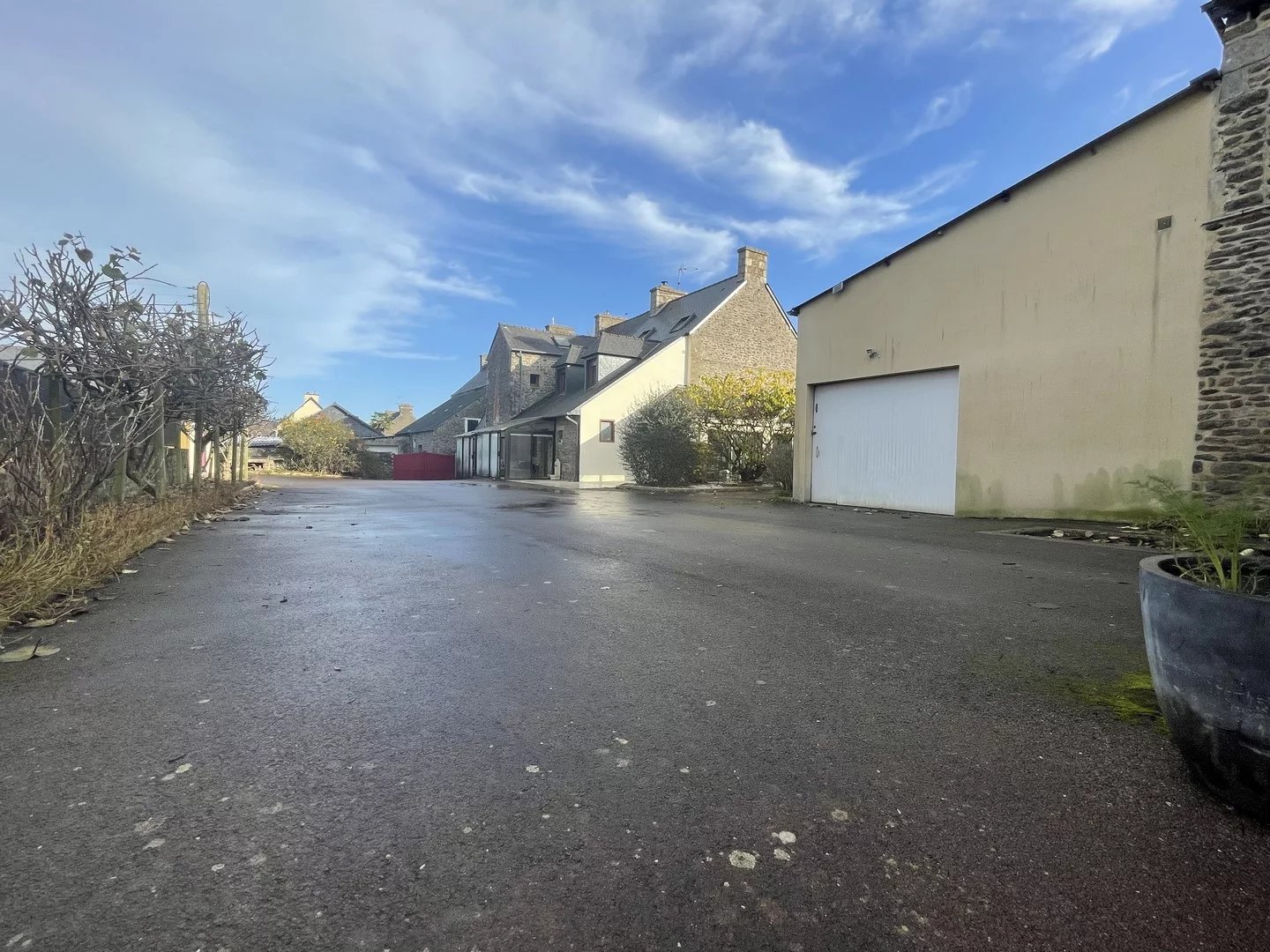 RARE MAISON EN PIERRES LA VICOMTE/RANCE