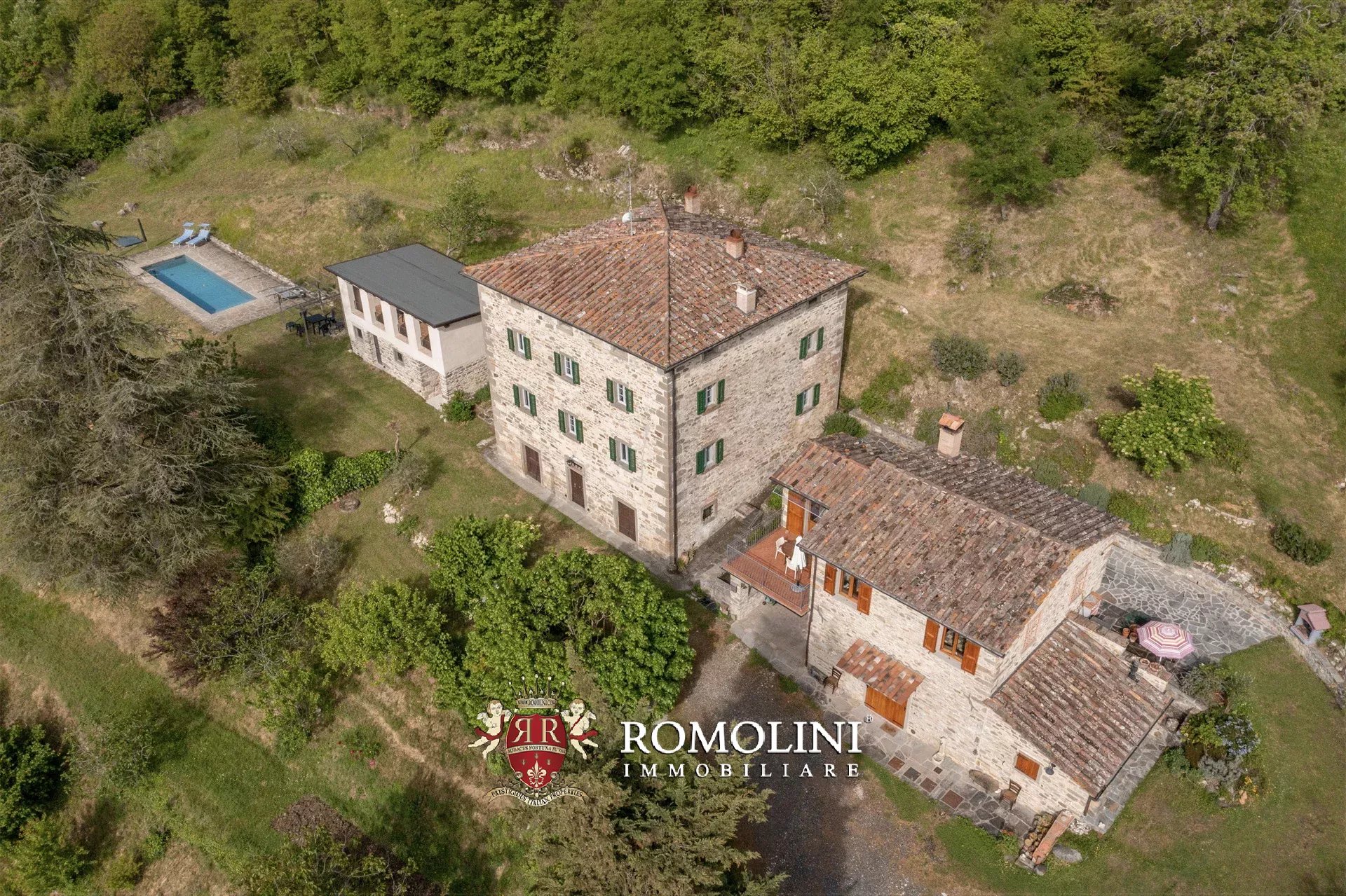 6 Bedroom Villa/Townhouse's Image 4