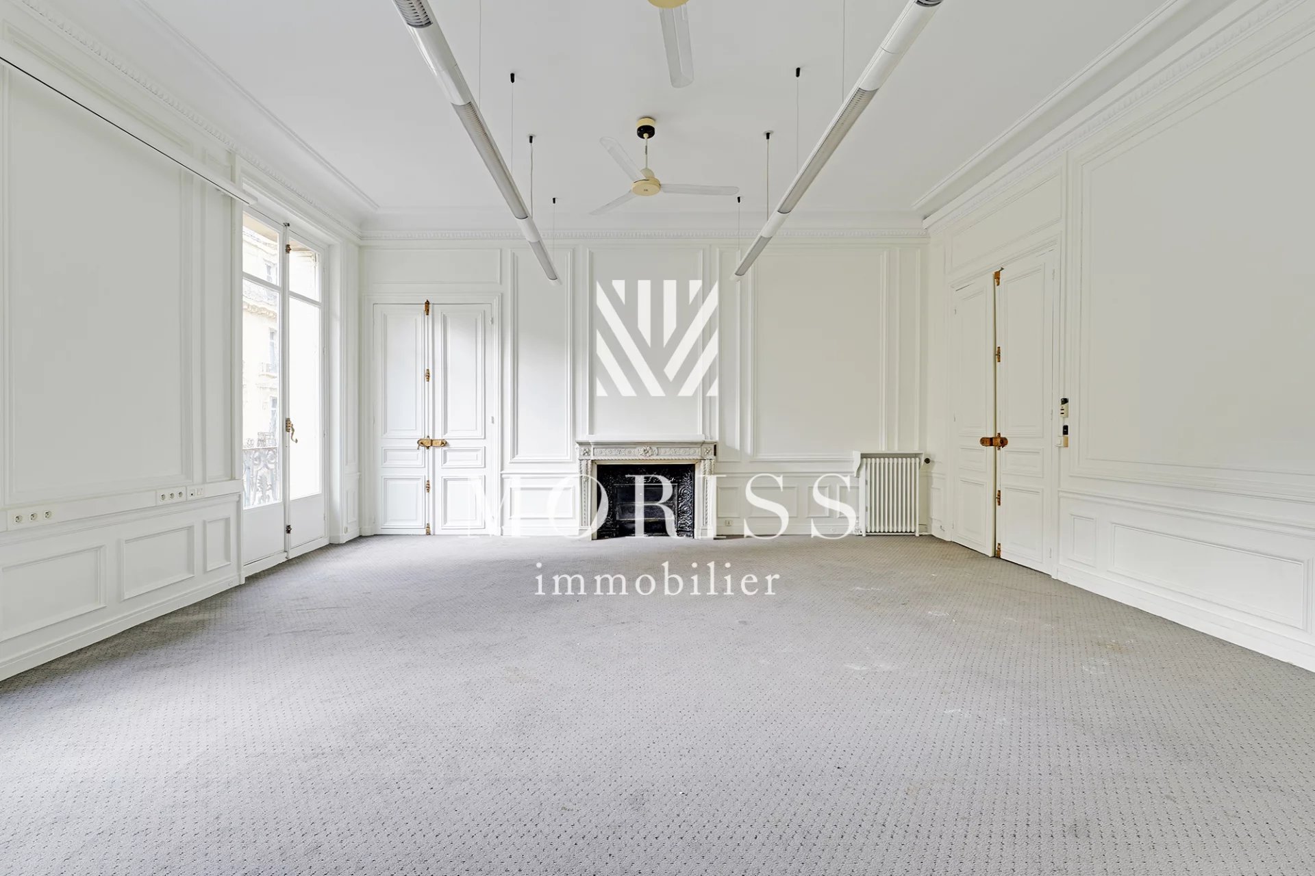 À vendre – Paris 17e Monceau – Appartement de prestige 12 pièces - Image Array