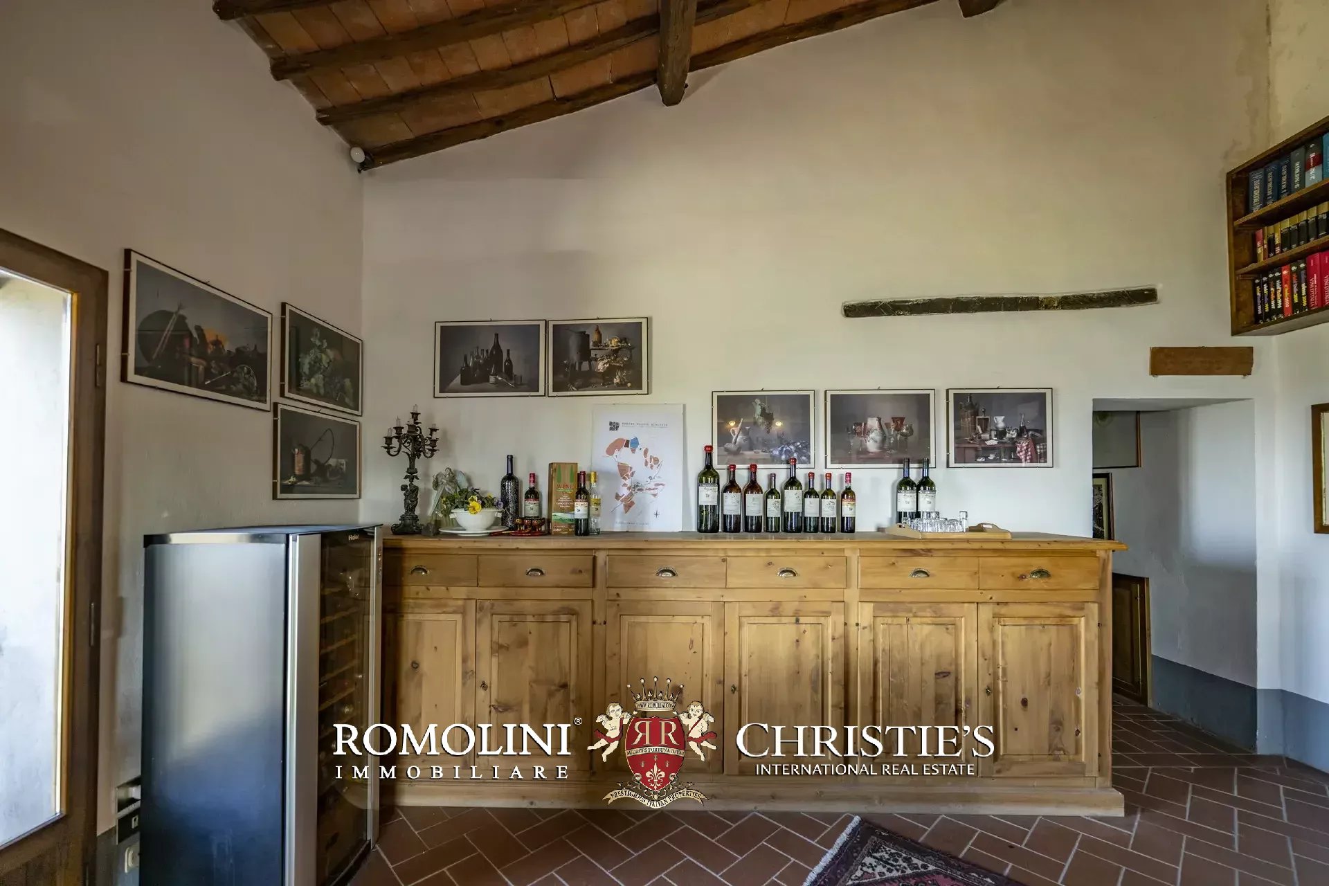 7 Bedroom Villa/Townhouse's Image 28
