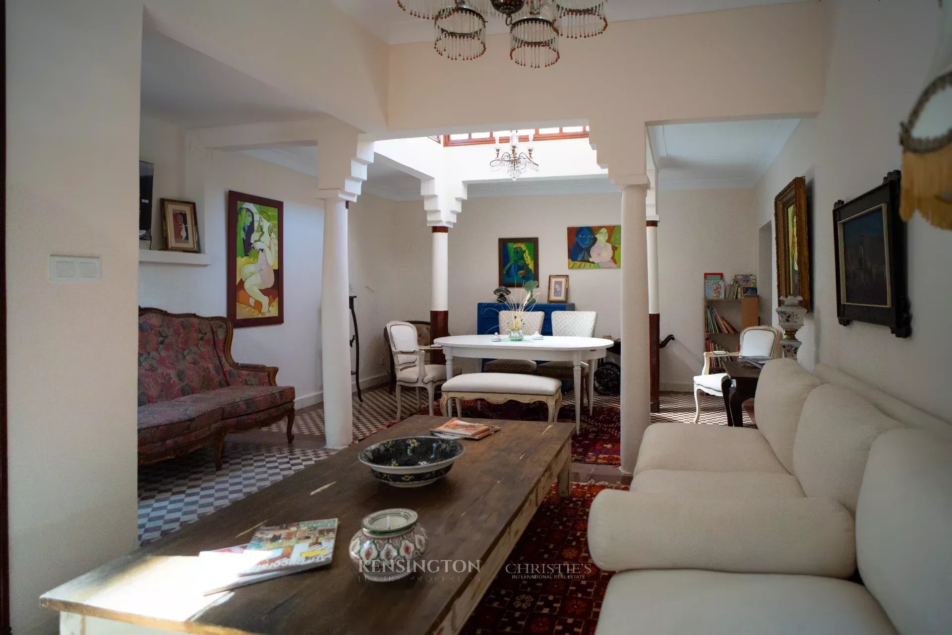 5 Bedroom Villa/Townhouse's Image 32