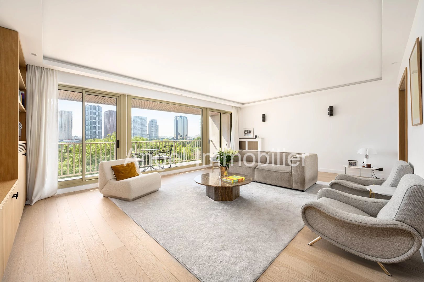 Agence immobilière de 