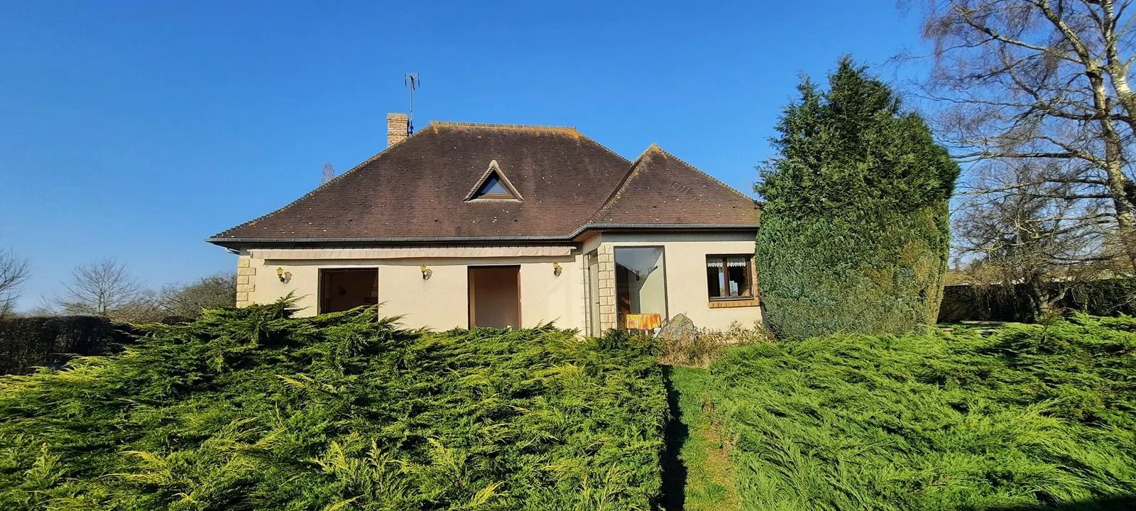 Agence immobilière de AGENCE DE LA BARRE EN OUCHE