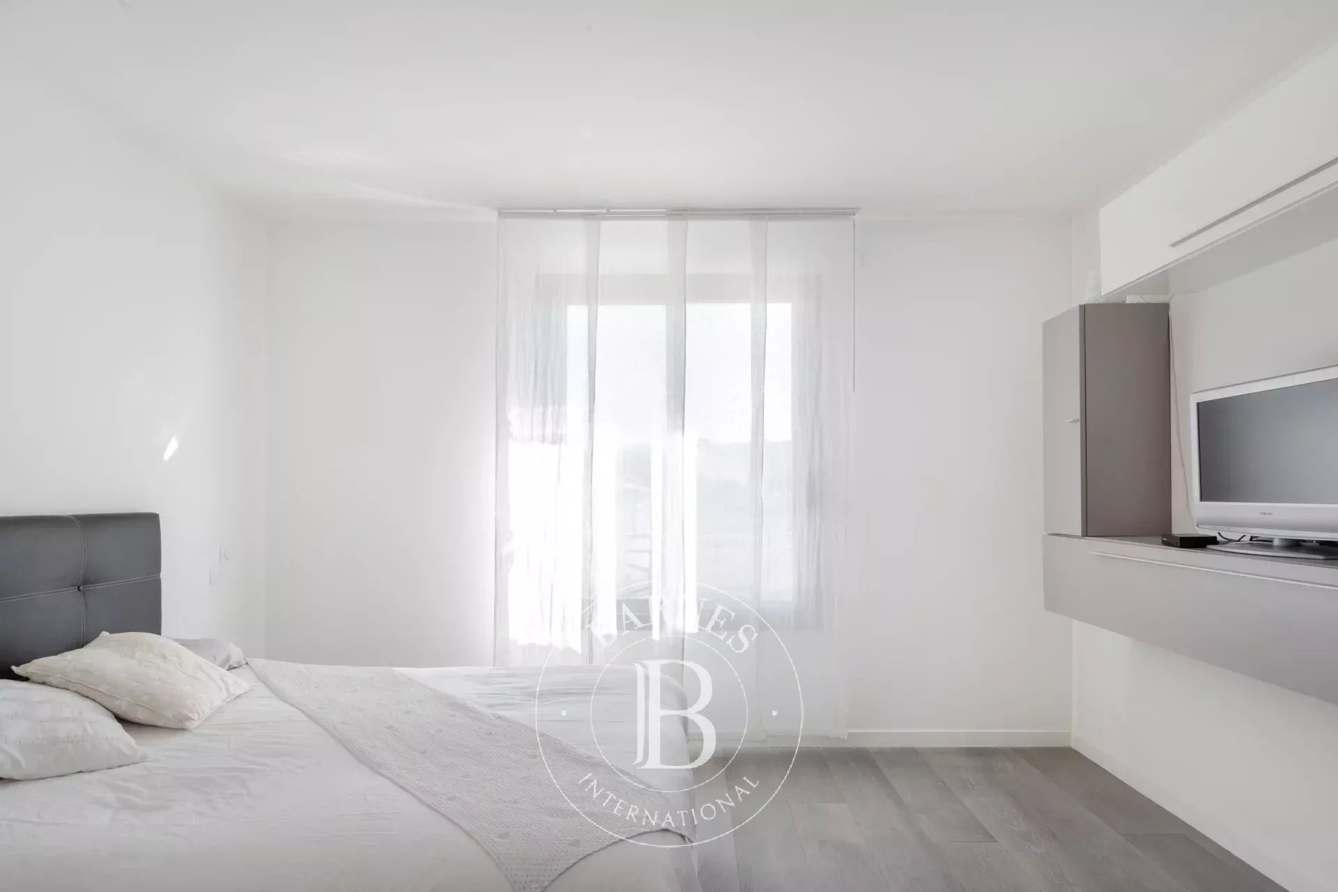 Luxurious 3-bedroom apartment with sea view terrace. - picture 20