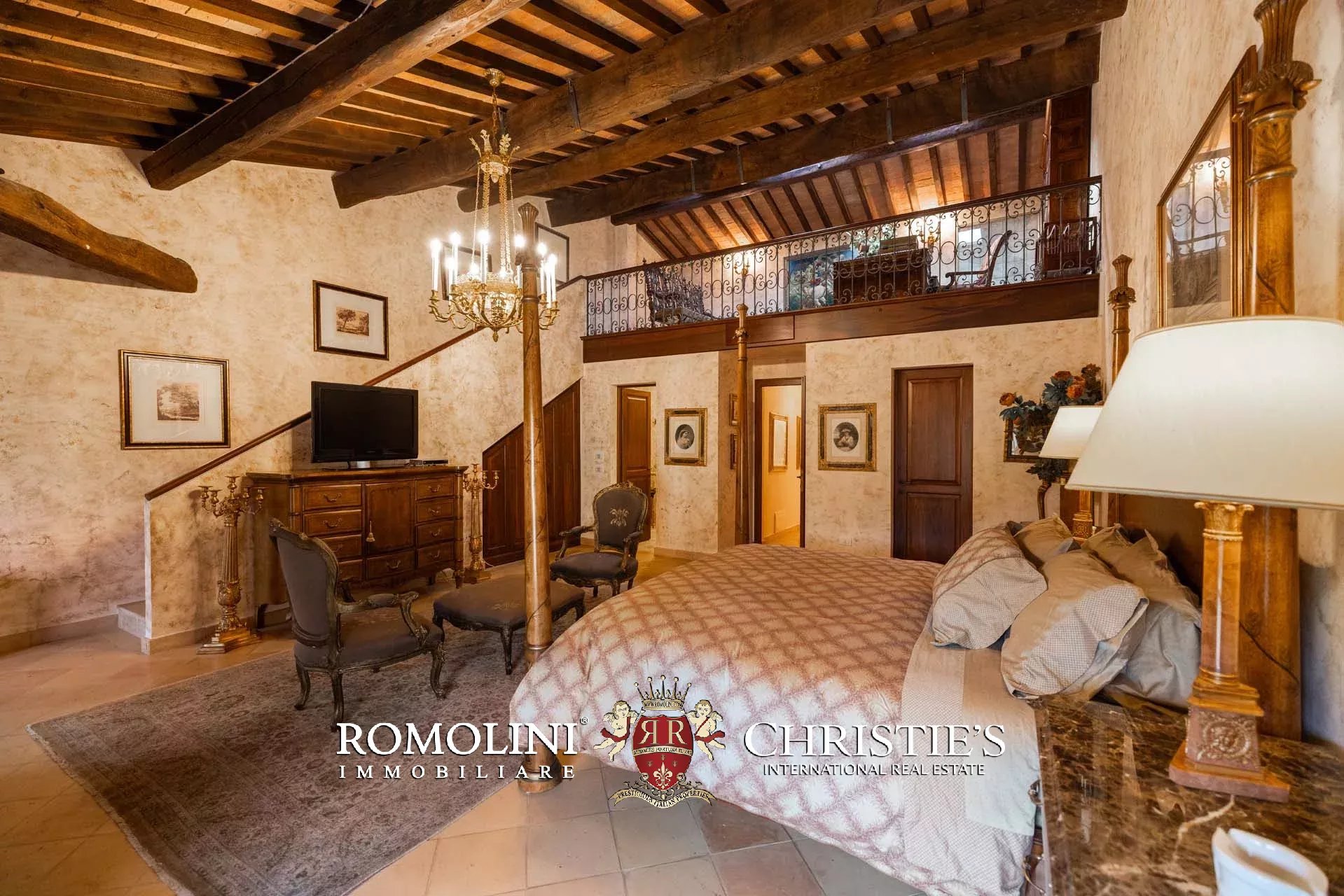 37 Bedroom Villa/Townhouse's Image 194