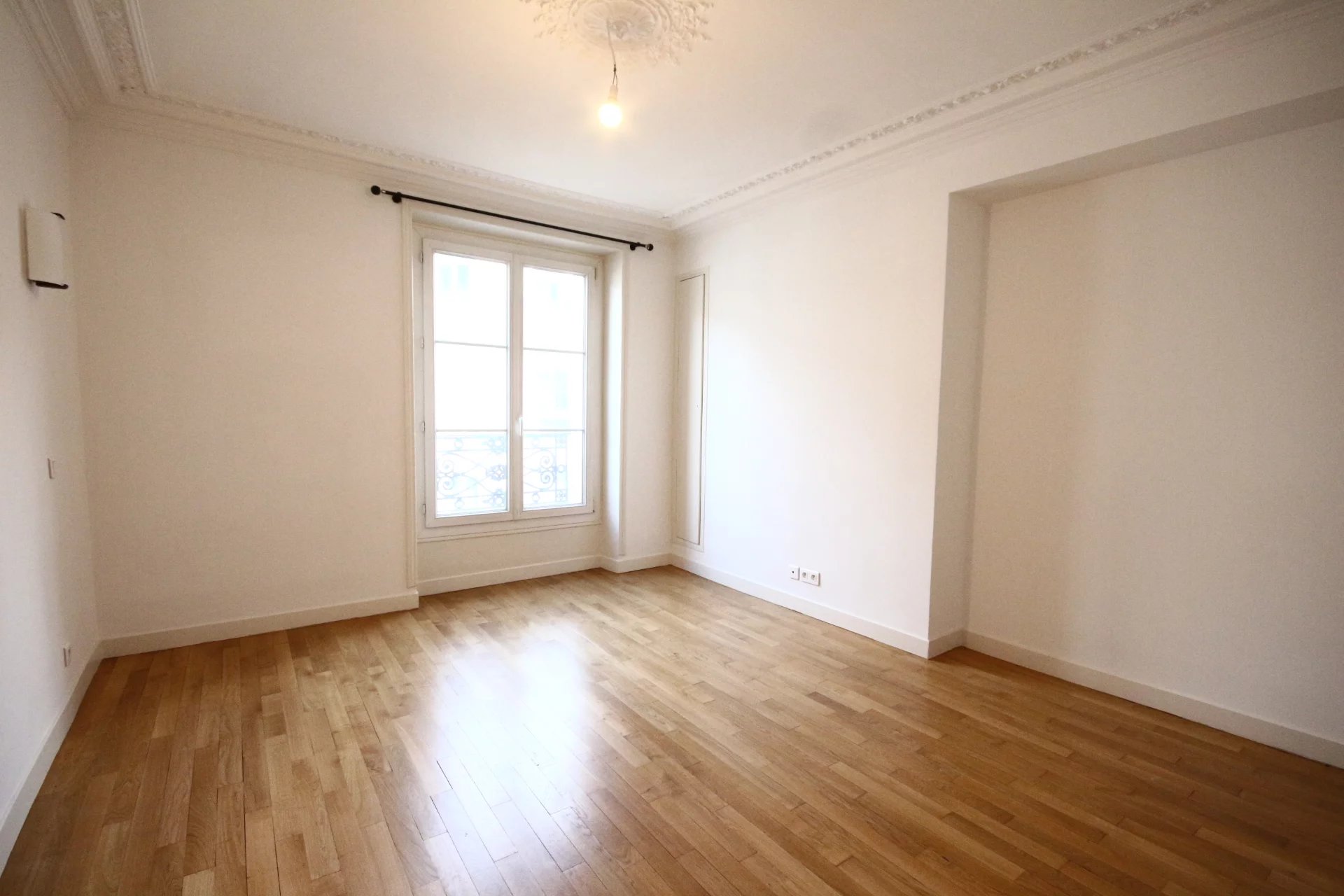 Location Appartement Paris 9ème