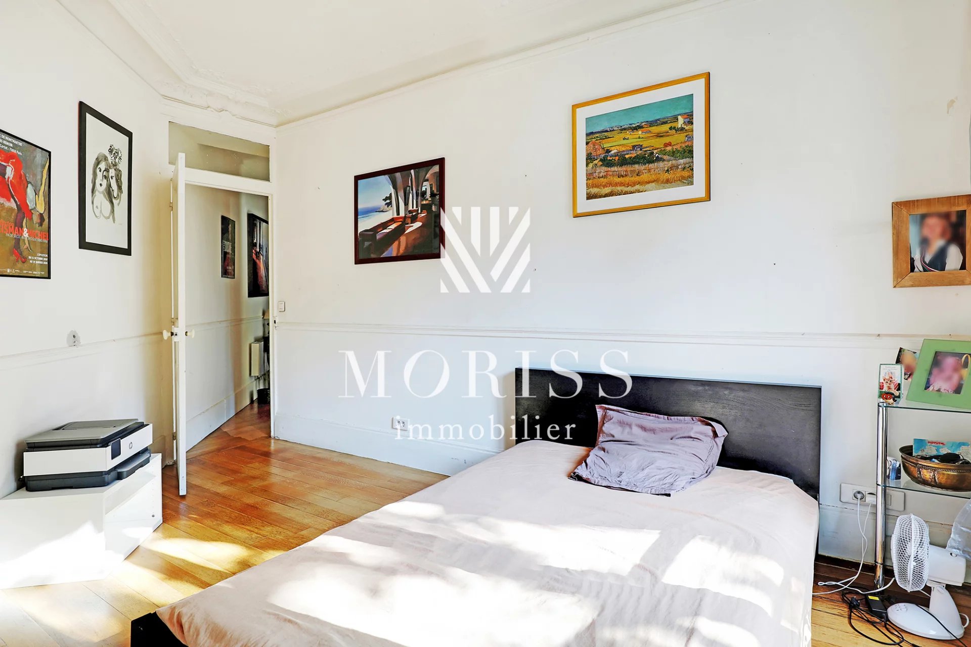 Paris 18e – Appartement rénové au calme sur jardin – secteur rec - Image Array