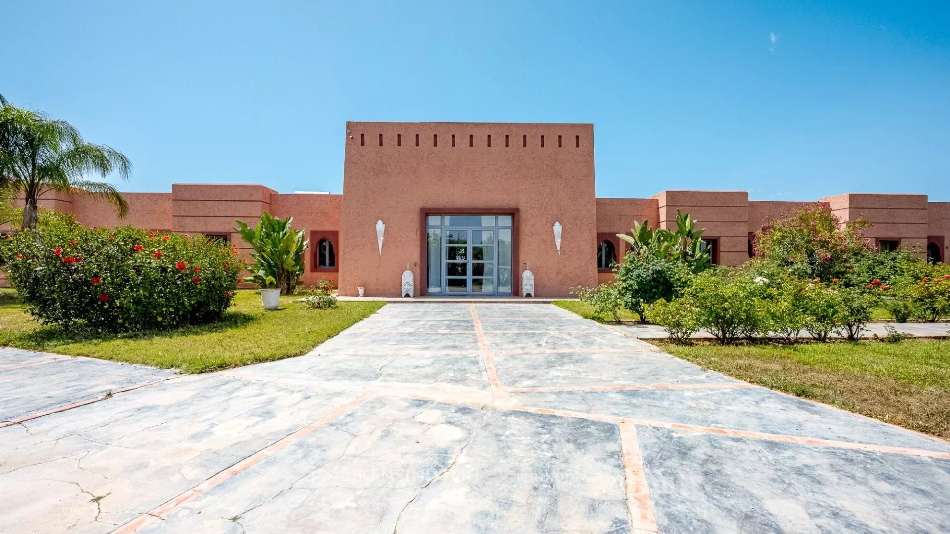 7 Bedroom Villa/Townhouse's Image 4