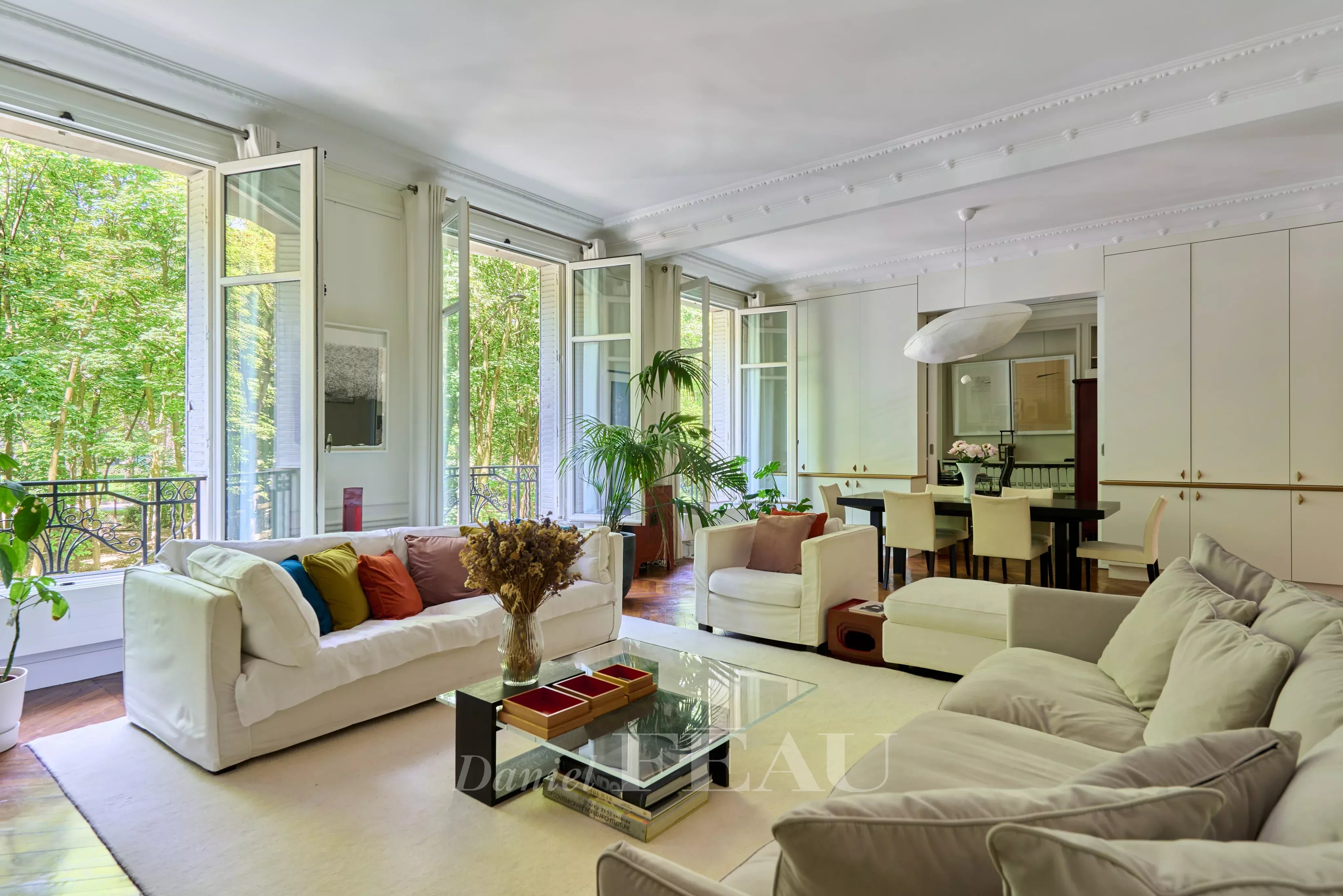 Sale Apartment Paris 16th