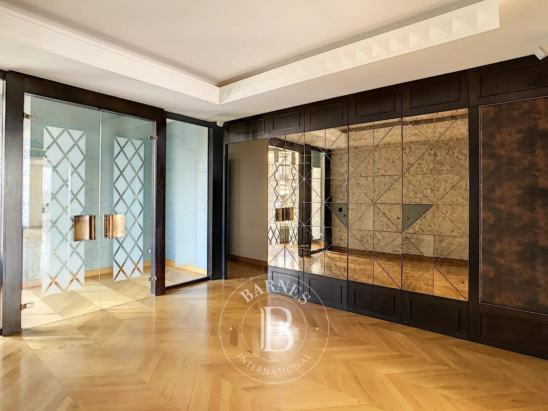 Paris  - Apartment 3 Bedrooms - picture 19