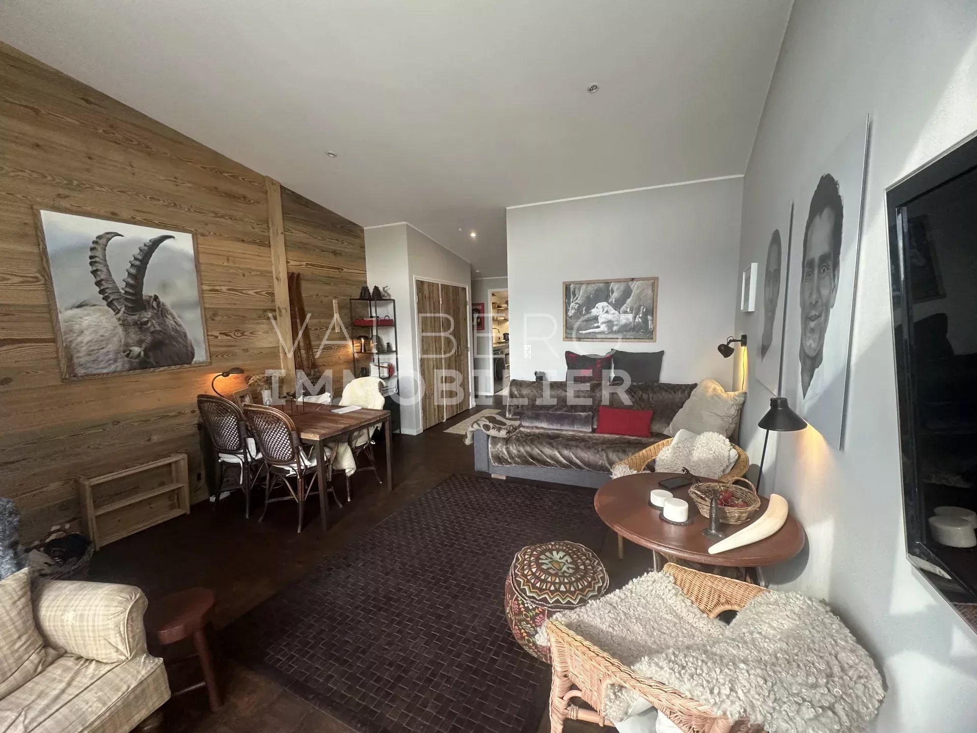 Agence immobilière de 