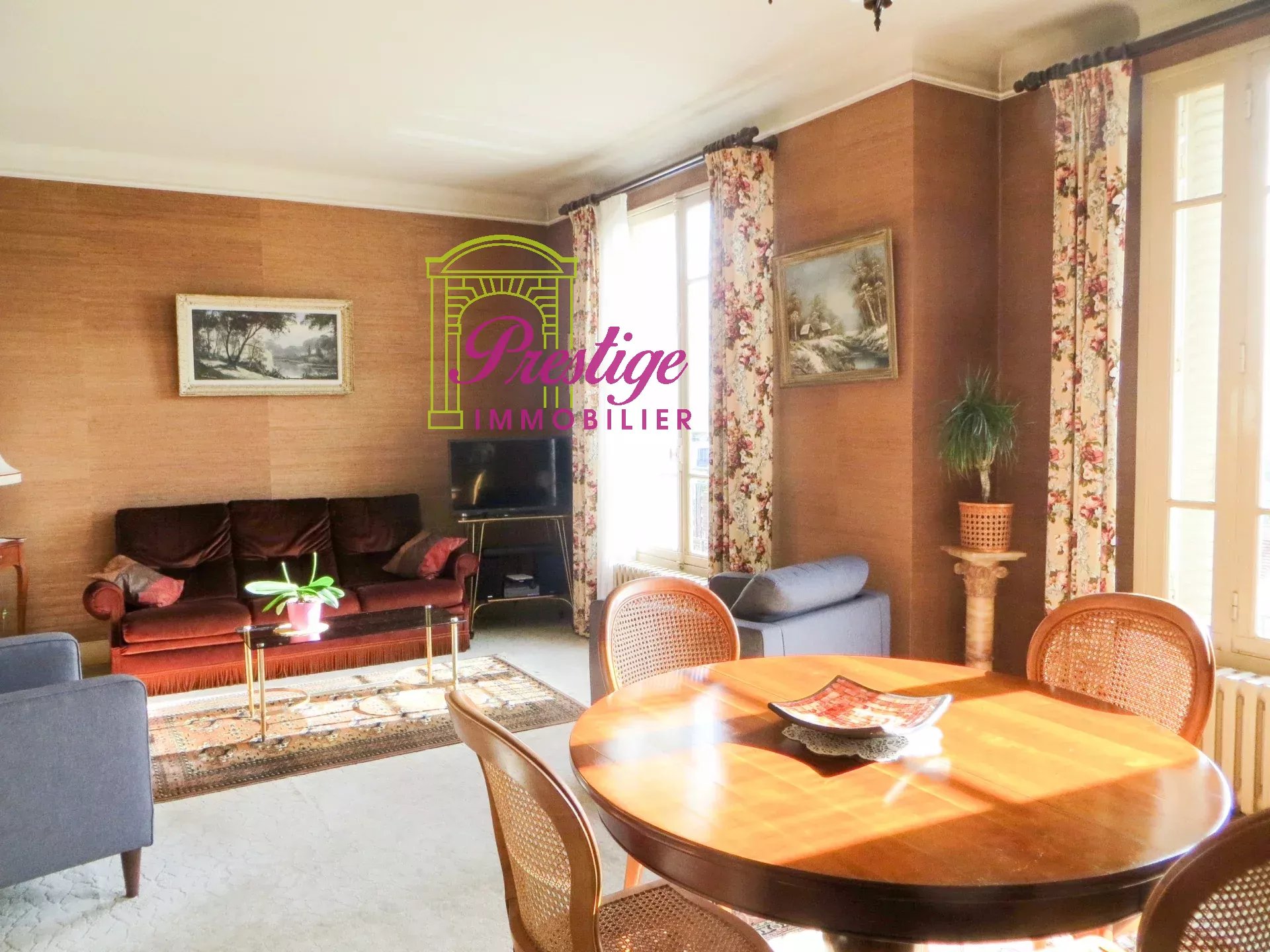 Agence immobilière de 