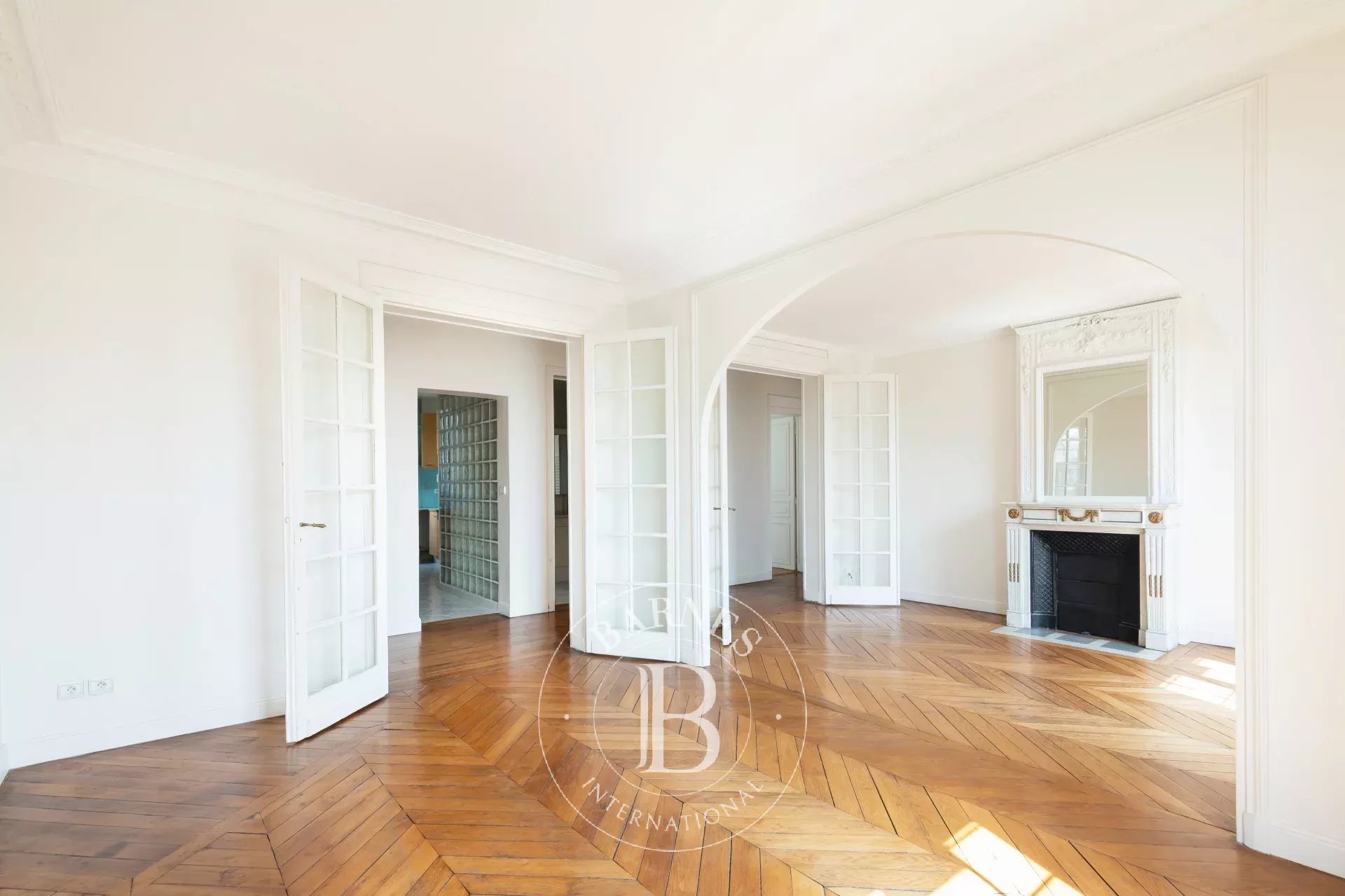 Daire Paris 18ème - picture 13