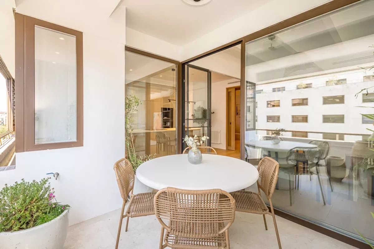Appartement exclusif de 241 m² avec terrasse dans le quartier de Salamanca - picture 9 title=