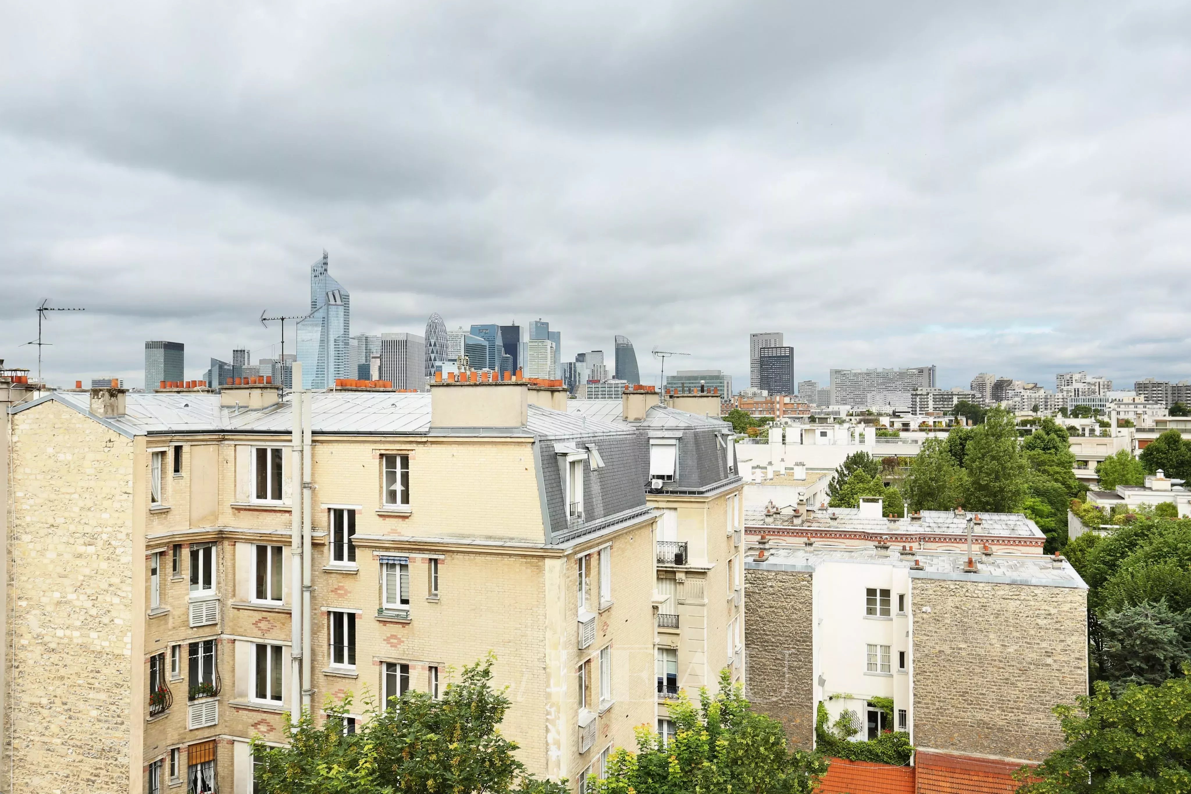 Rental Apartment Neuilly-sur-Seine