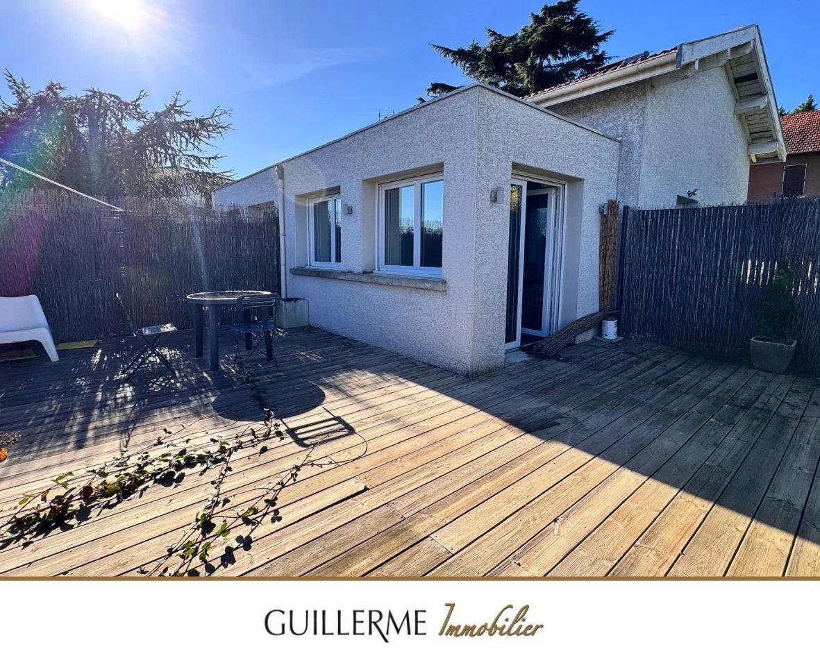 Charmante maisonnette en duplex avec terrasse et parking