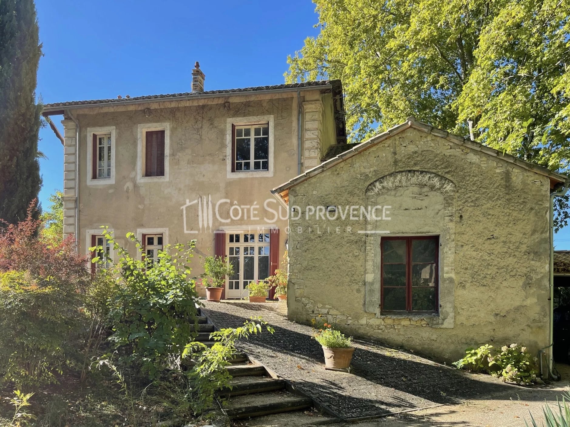 Agence immobilière de 