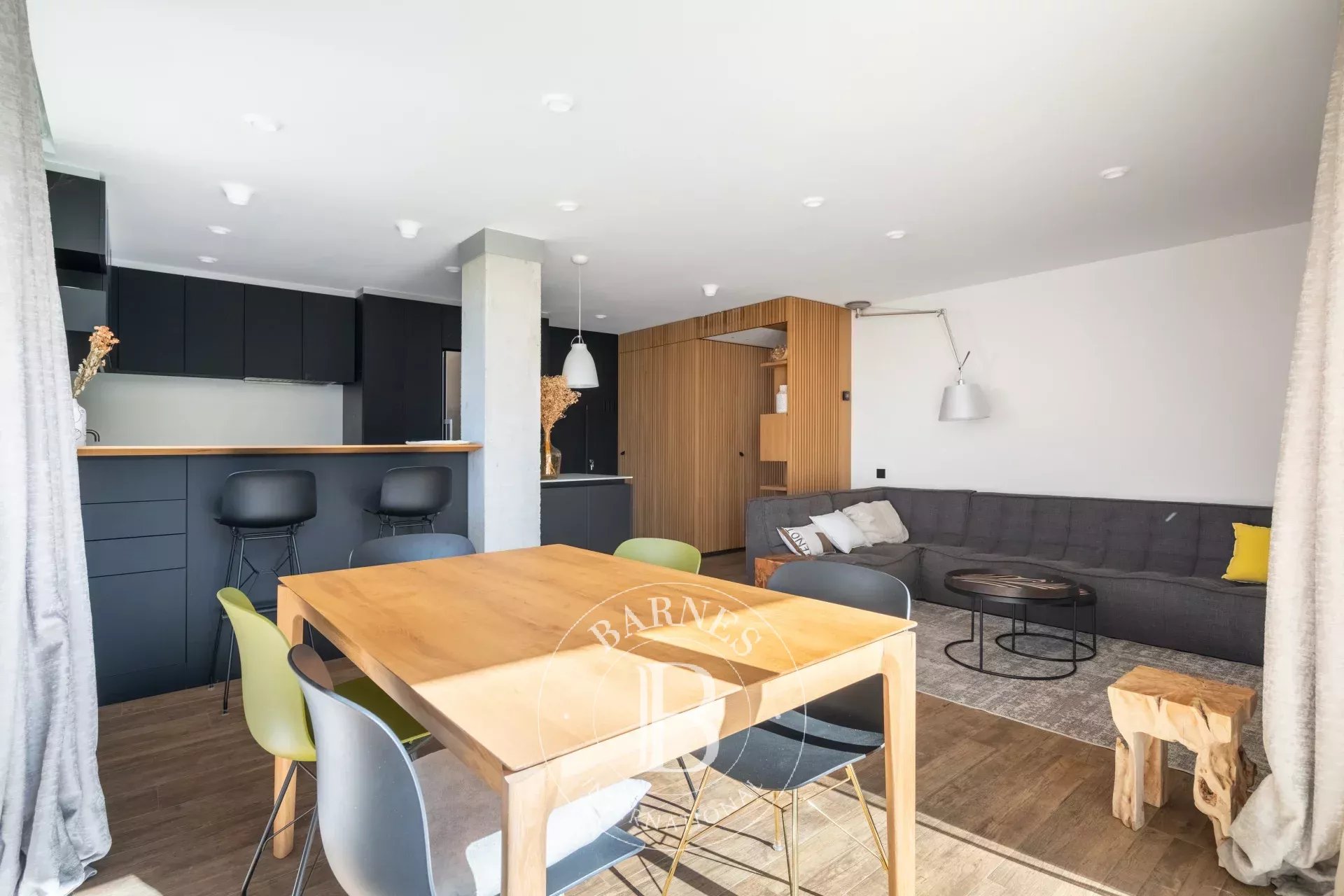 Daire Cassis - picture 11