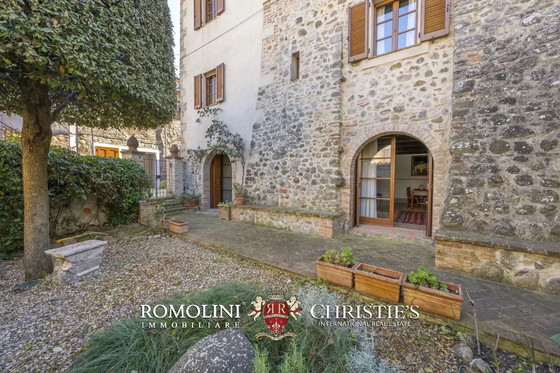 4 Bedroom Villa/Townhouse's Image 6