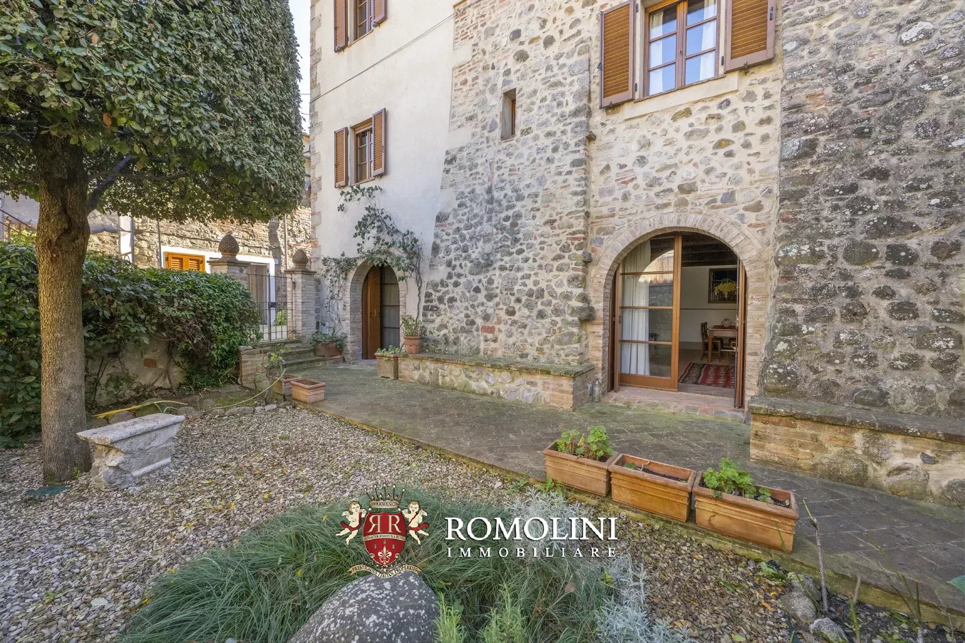 4 Bedroom Villa/Townhouse's Image 6