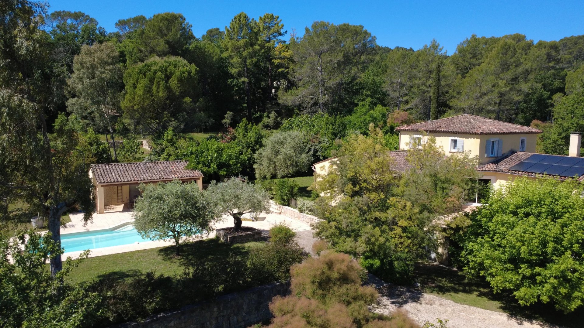 Fabulous 4 bedroom house with large Independent Studio and Swimming Pool - Fayence