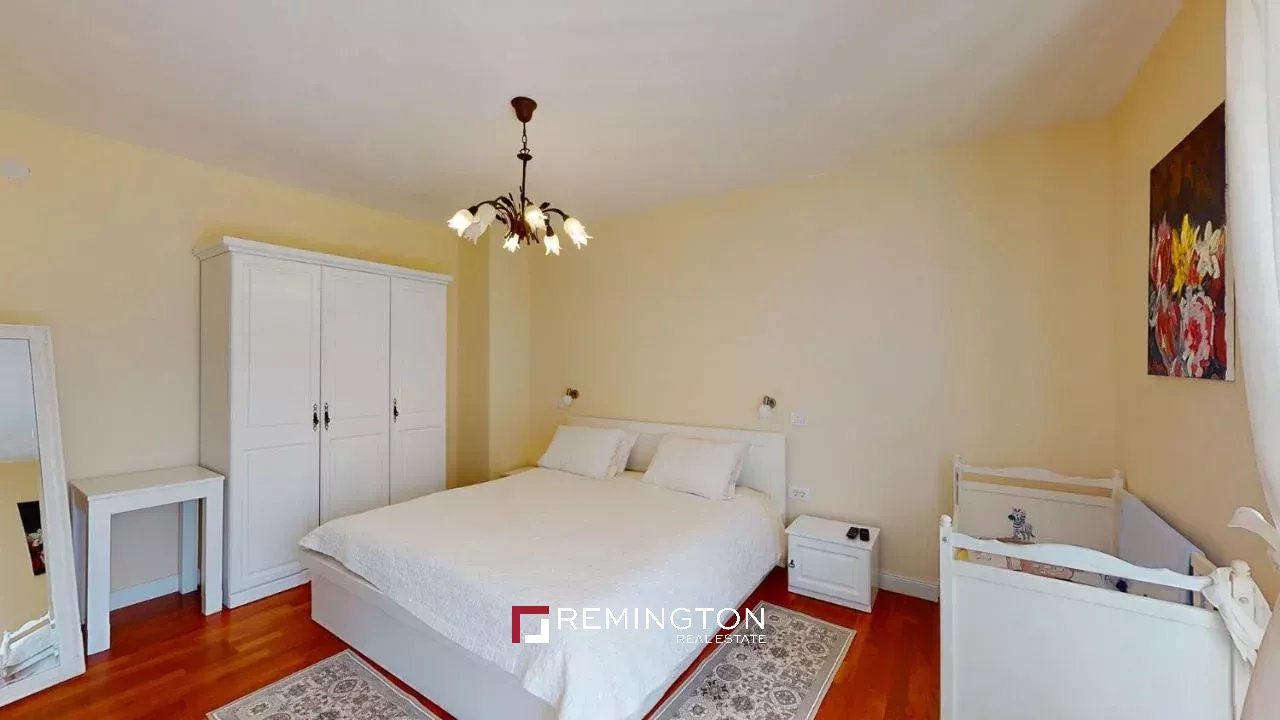 4 Bedroom Villa/Townhouse's Image 6