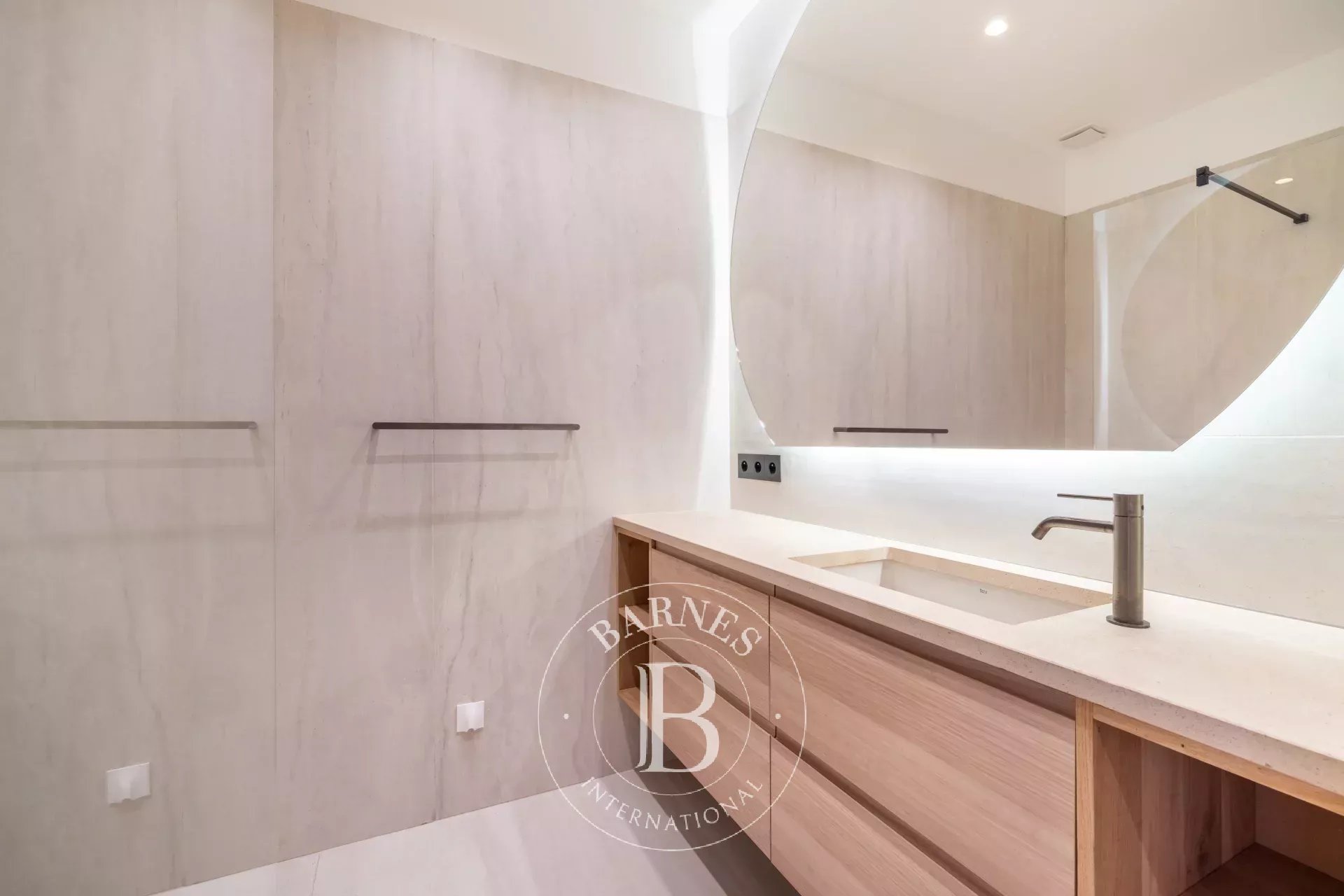 Daire Paris 2ème - picture 12