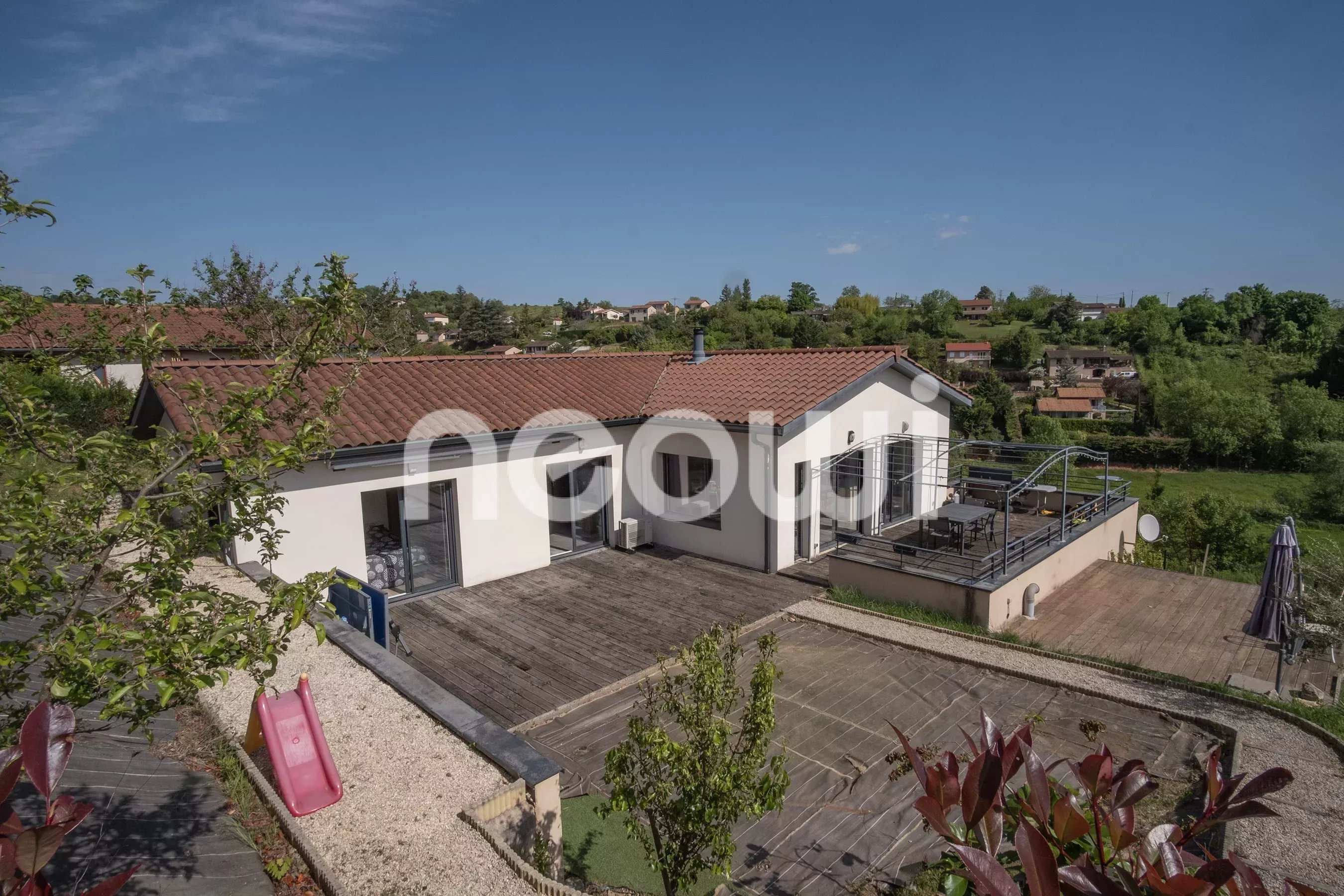 Villa 165 m² - DPE A – Vue dégagée, calme et cadre verdoyant