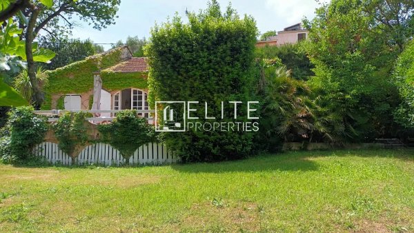 Mougins - Charming Single Storey House to Renovate — photo 2