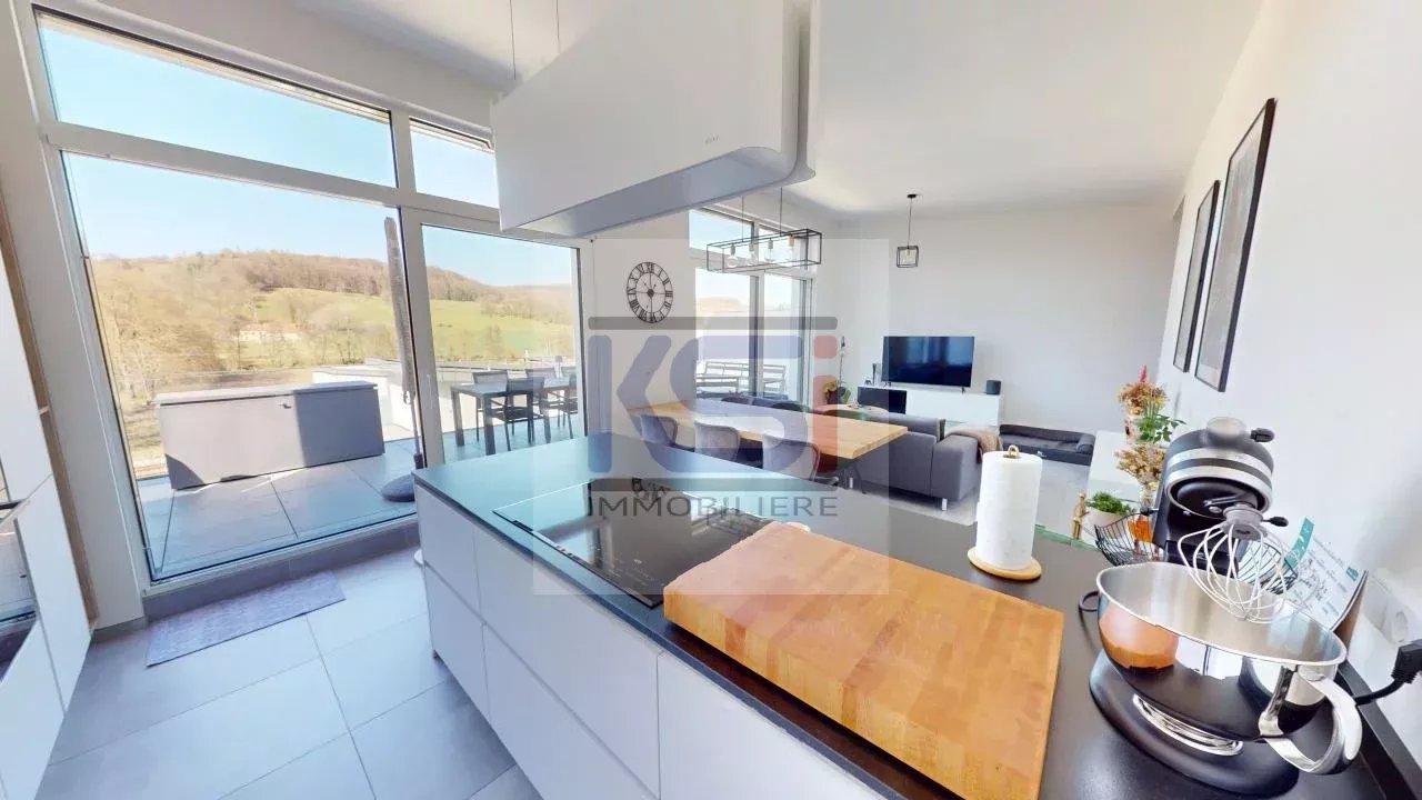 Penthouse (3ème étage) à Schieren