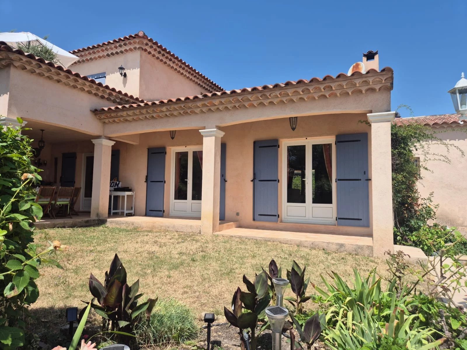 BRIGHT 147 M² VILLA IN COTIGNAC WITH POOL