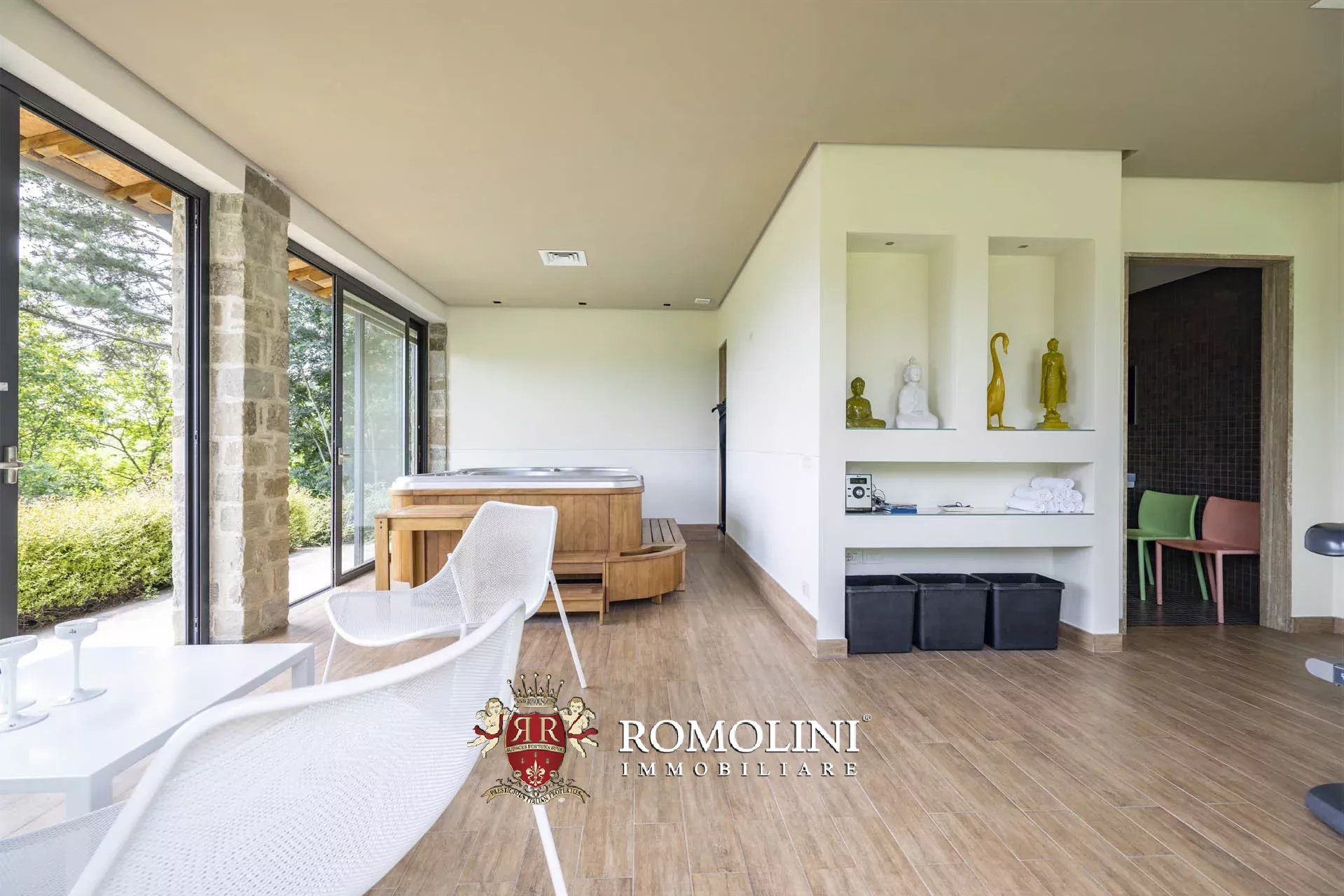 6 Bedroom Villa/Townhouse's Image 77
