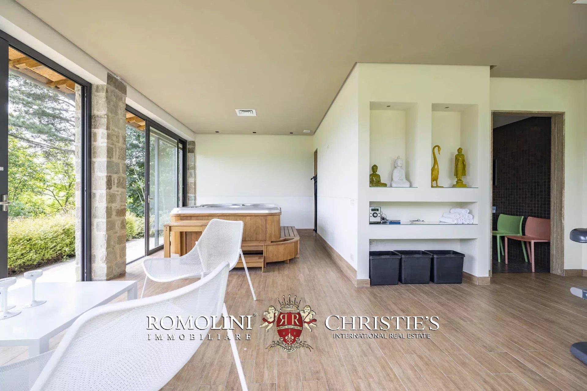 6 Bedroom Villa/Townhouse's Image 77