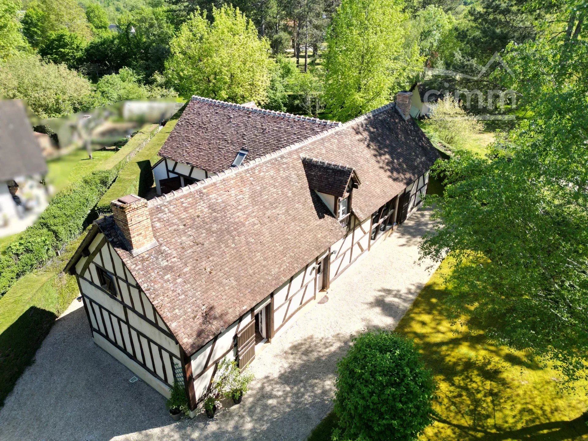 Agence immobilière de CIMM IMMOBILIER SAINT ELOY DE GY