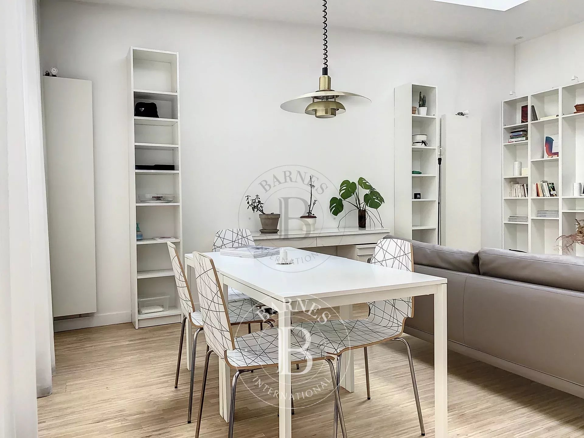 Daire Paris 10ème - picture 5