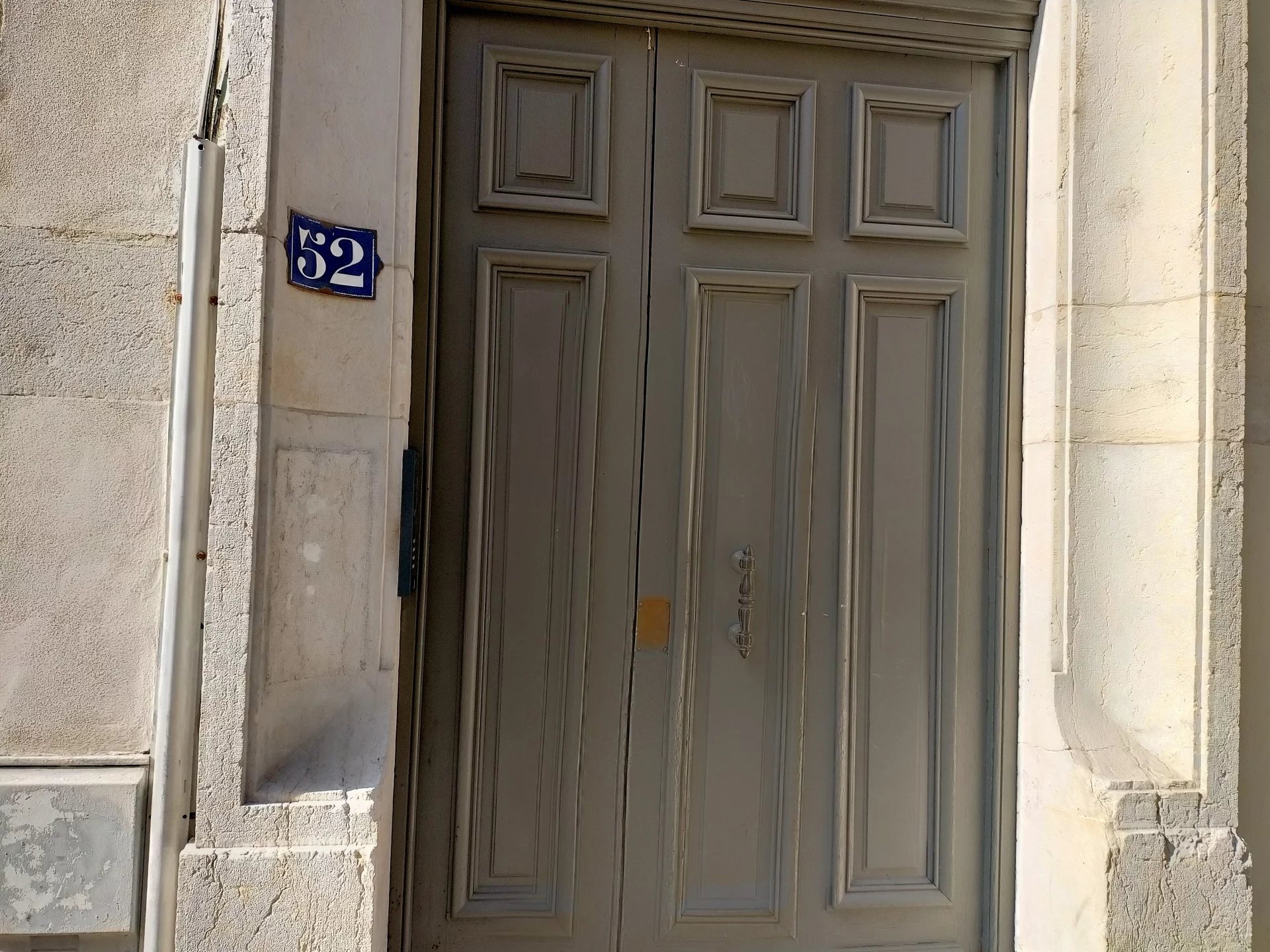 3850885 Location Lyon 7ème