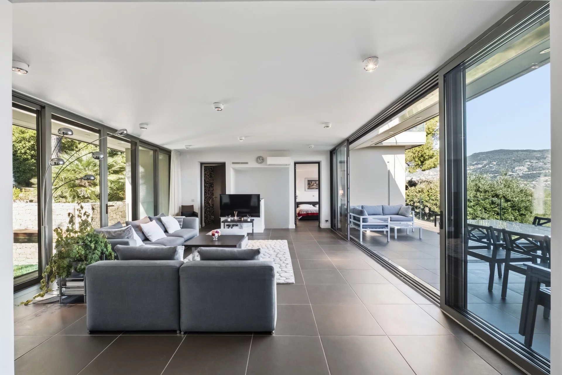 Modern 5-bedroom villa with open views and pool