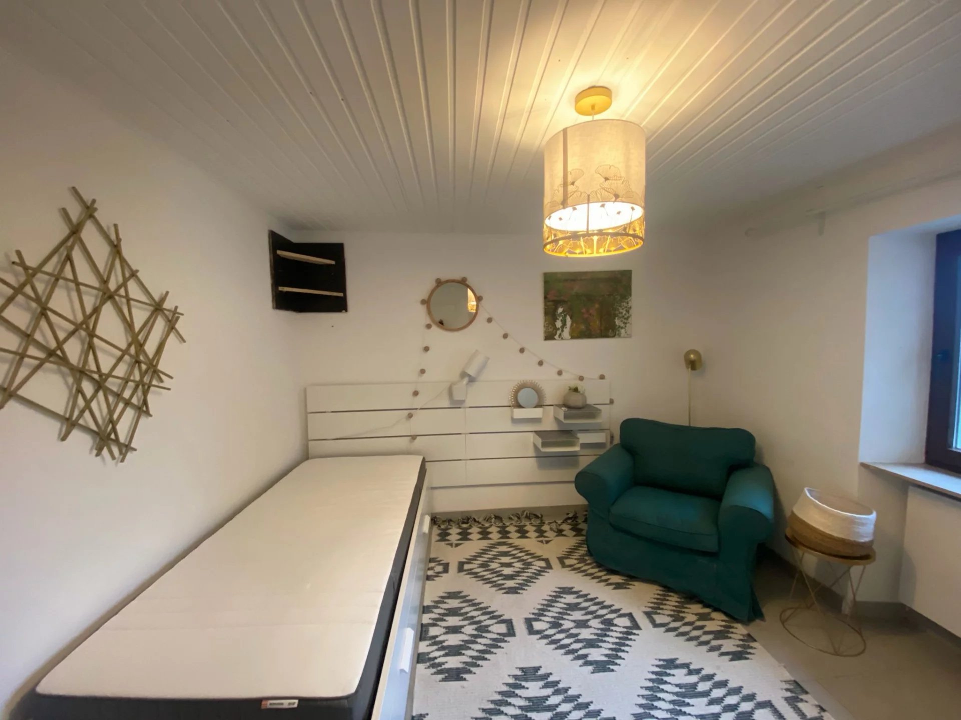 Agence immobilière de EIRES REAL ESTATE SARL