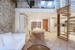 Villefranche-sur-Mer - Stunning Top-Floor Loft with Sea View — photo 2 of 7