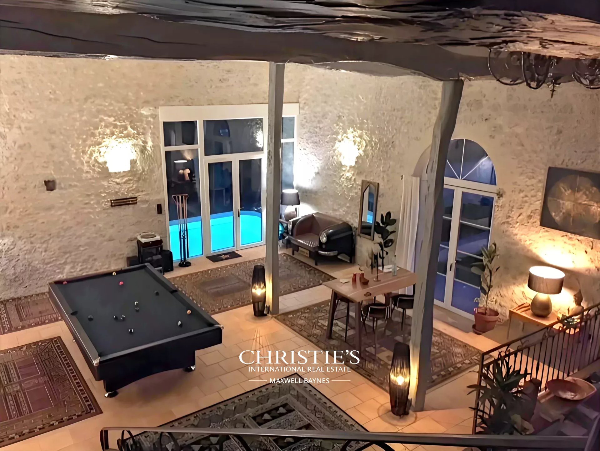 9 Bedroom Villa/Townhouse's Image 5