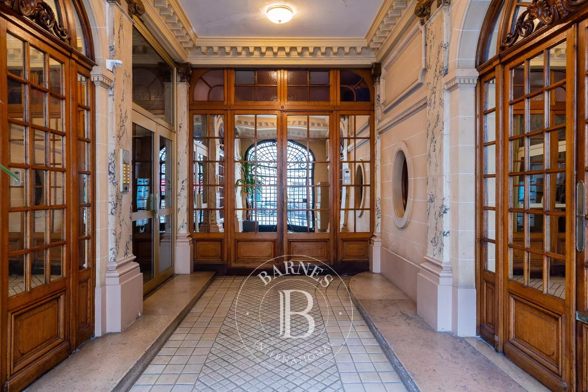 Daire Paris 10ème - picture 14