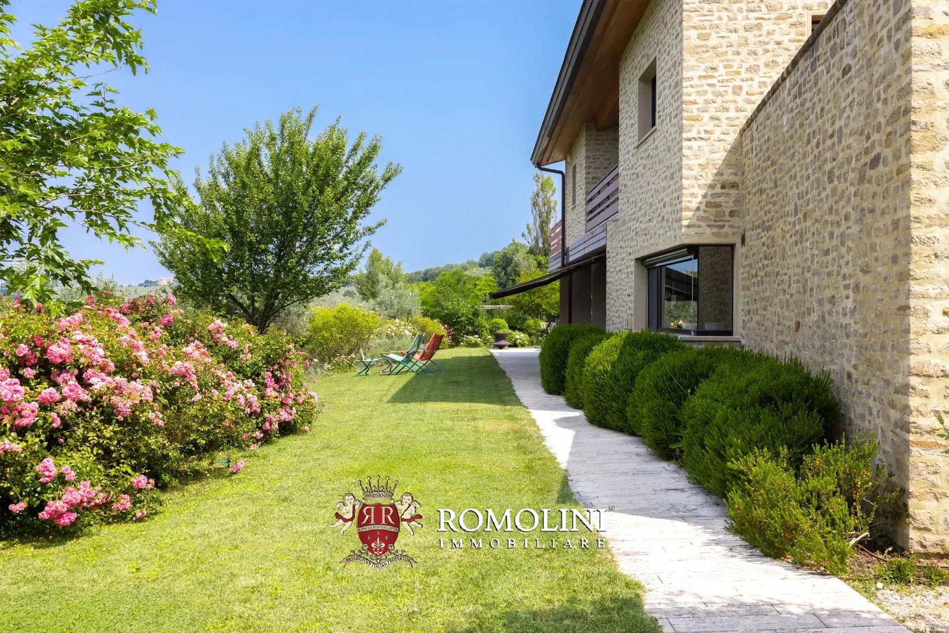 5 Bedroom Villa/Townhouse's Image 68