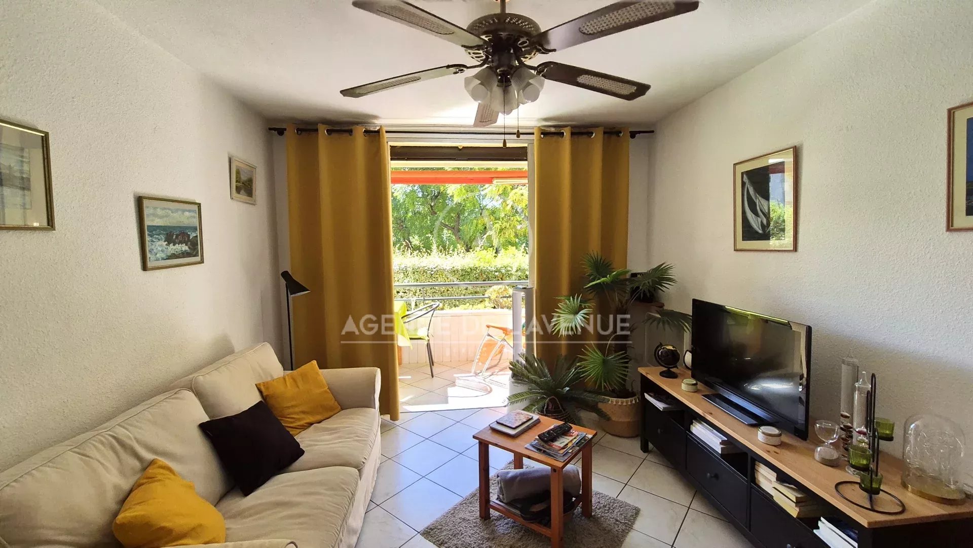 Agence immobilière de 