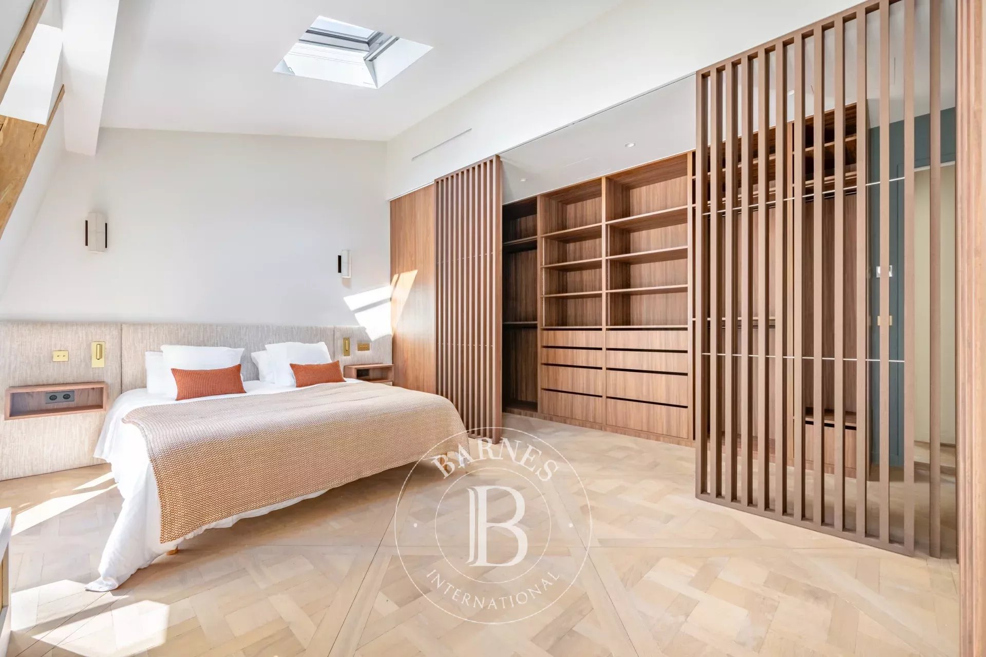 Daire Paris 4ème - picture 10